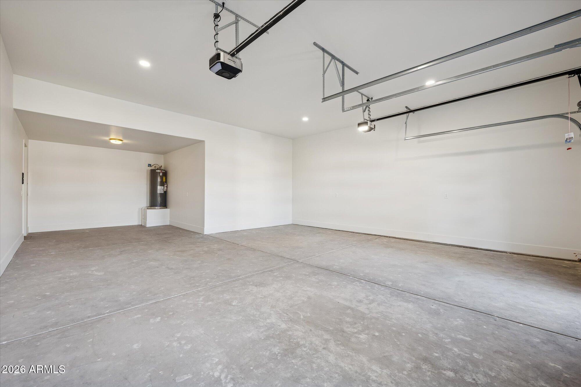 5861 E SAINT JOHN Road