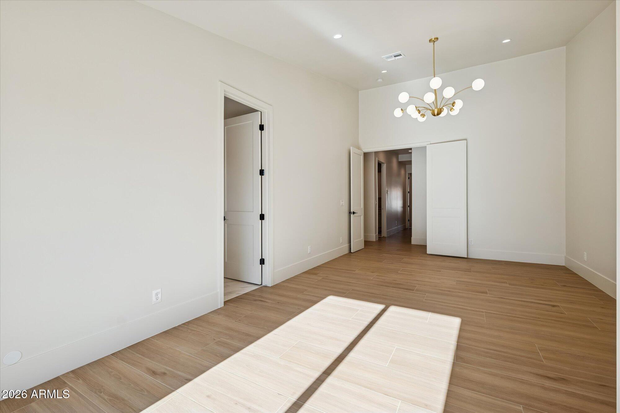 5861 E SAINT JOHN Road