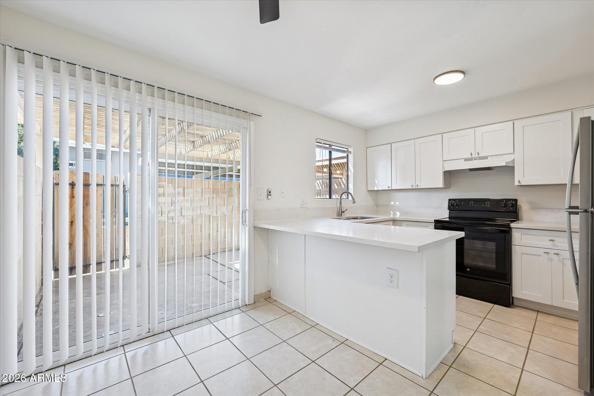 1036 S MARIANA Street 5