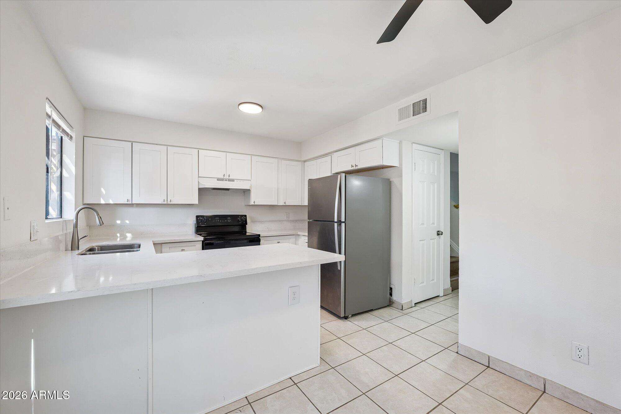 1036 S MARIANA Street 5