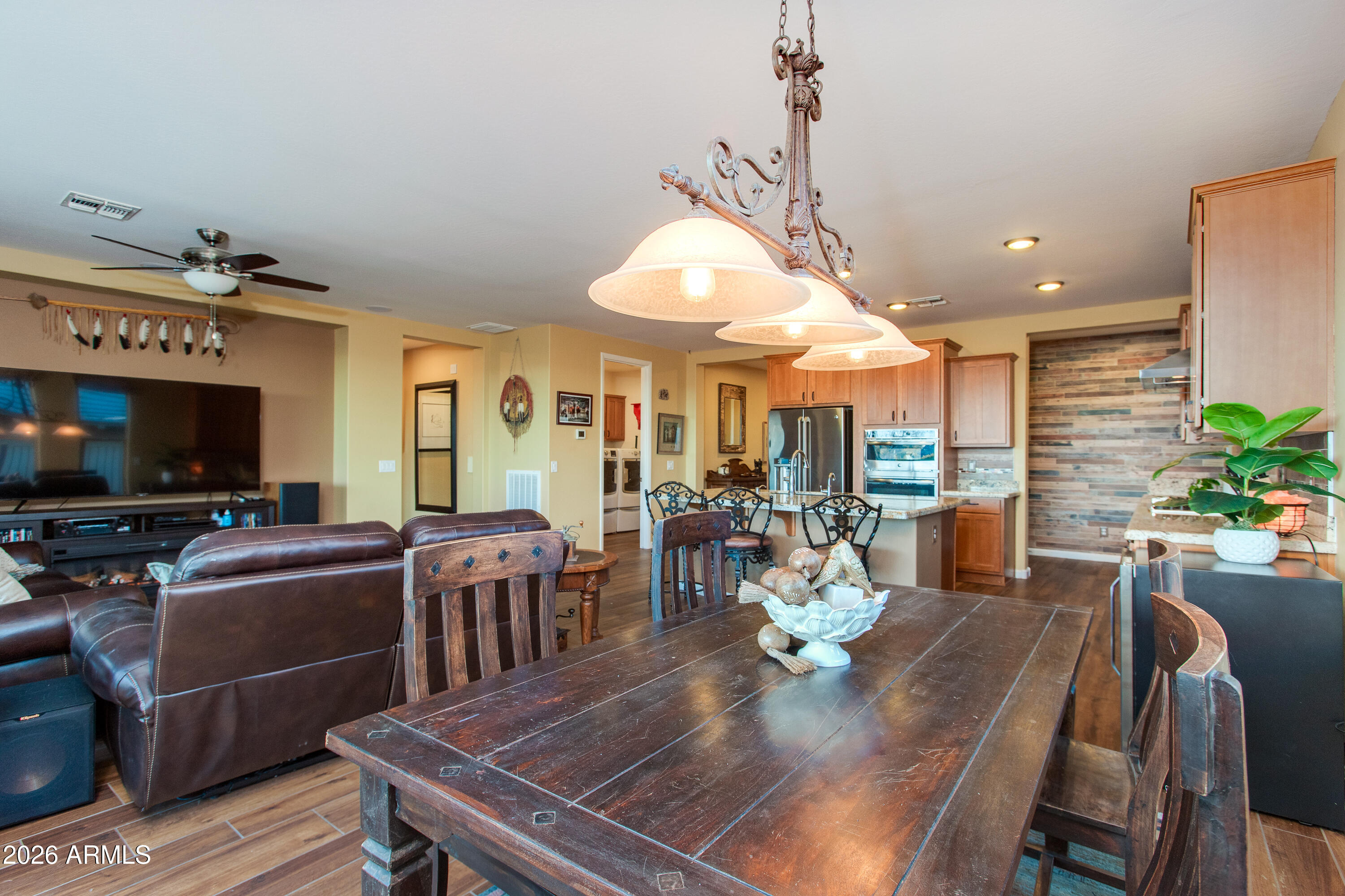 3664 RIDGEVIEW Terrace