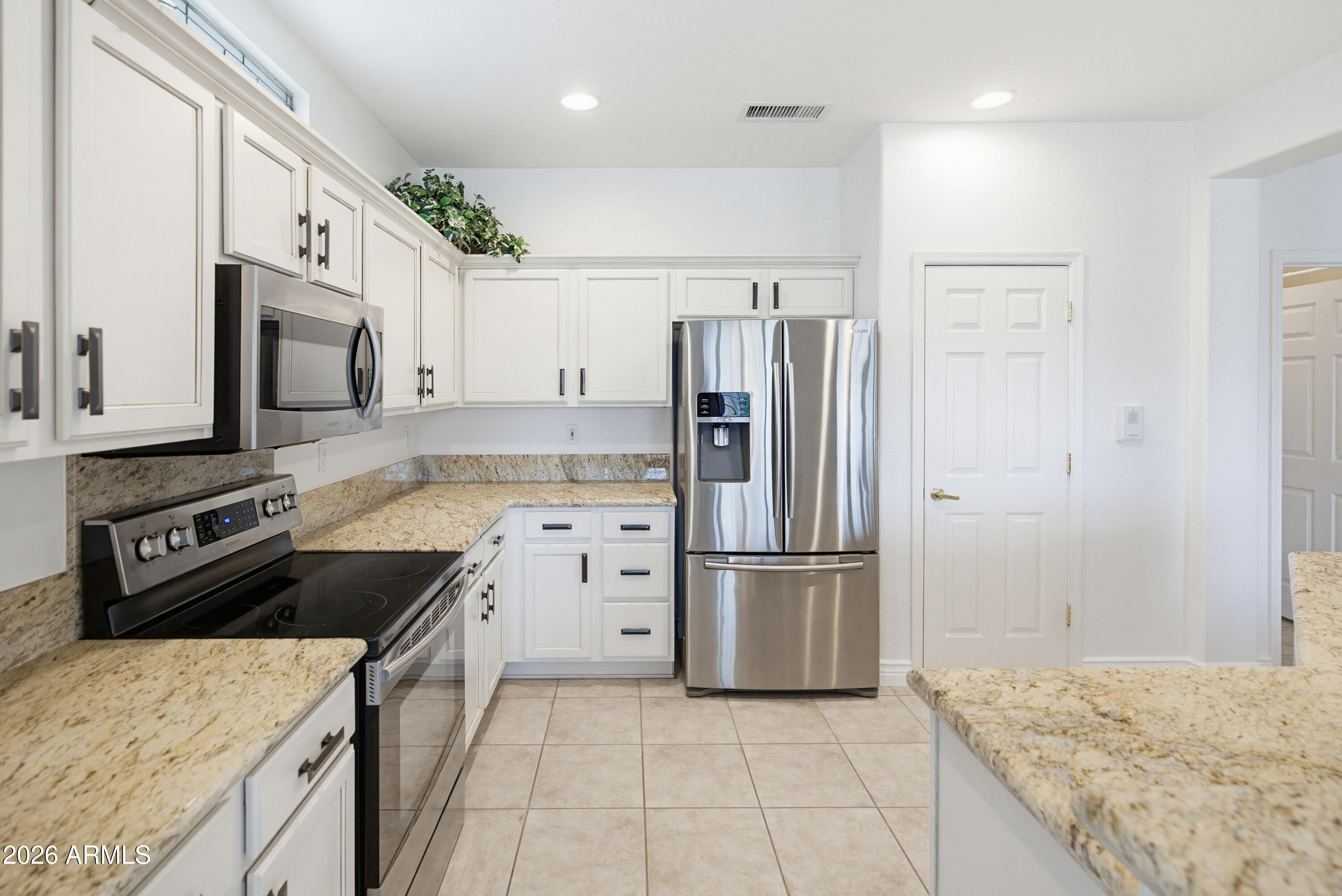 15932 W SUMMERWALK Drive