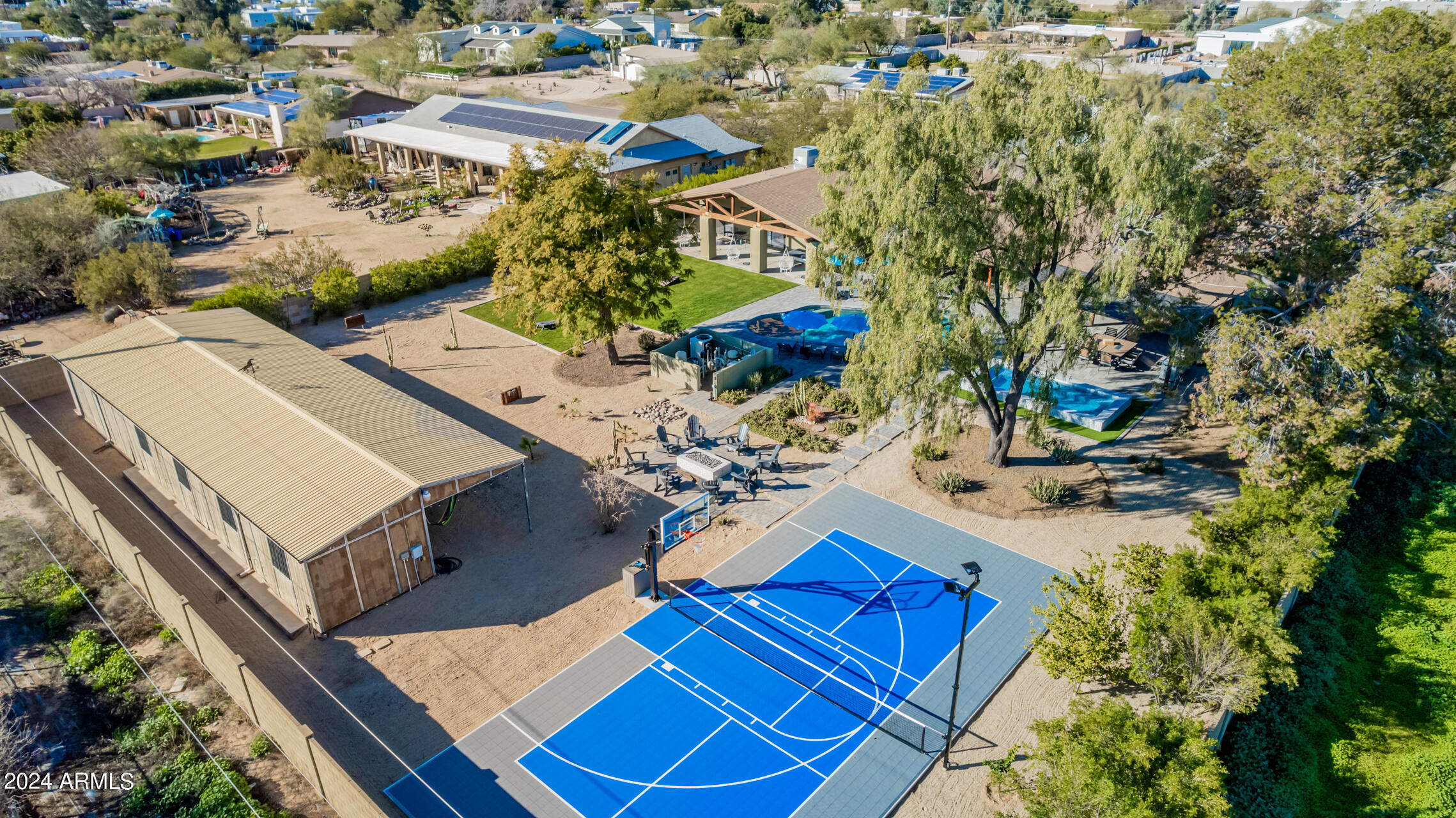 7701 E DAVENPORT Drive