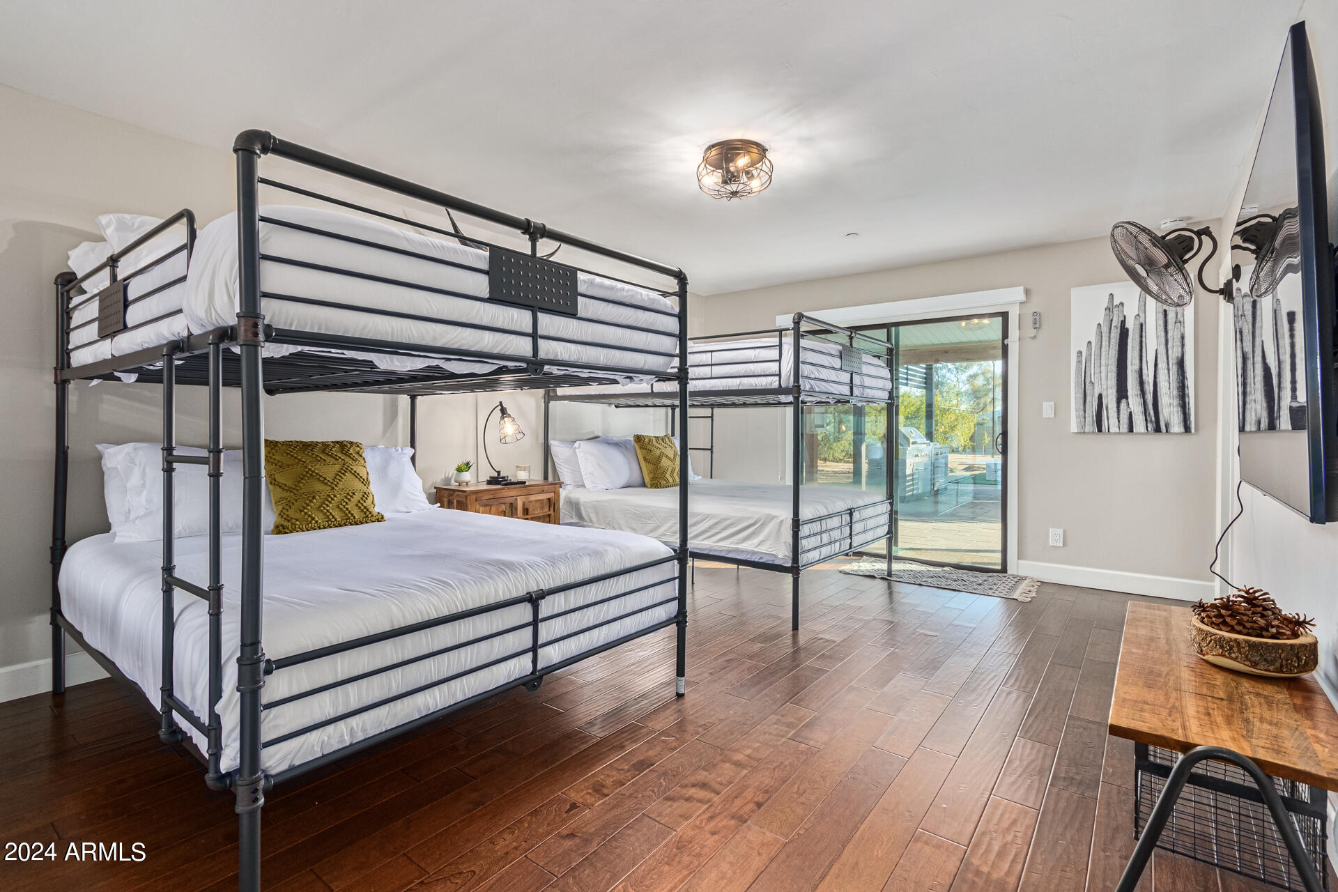 7701 E DAVENPORT Drive