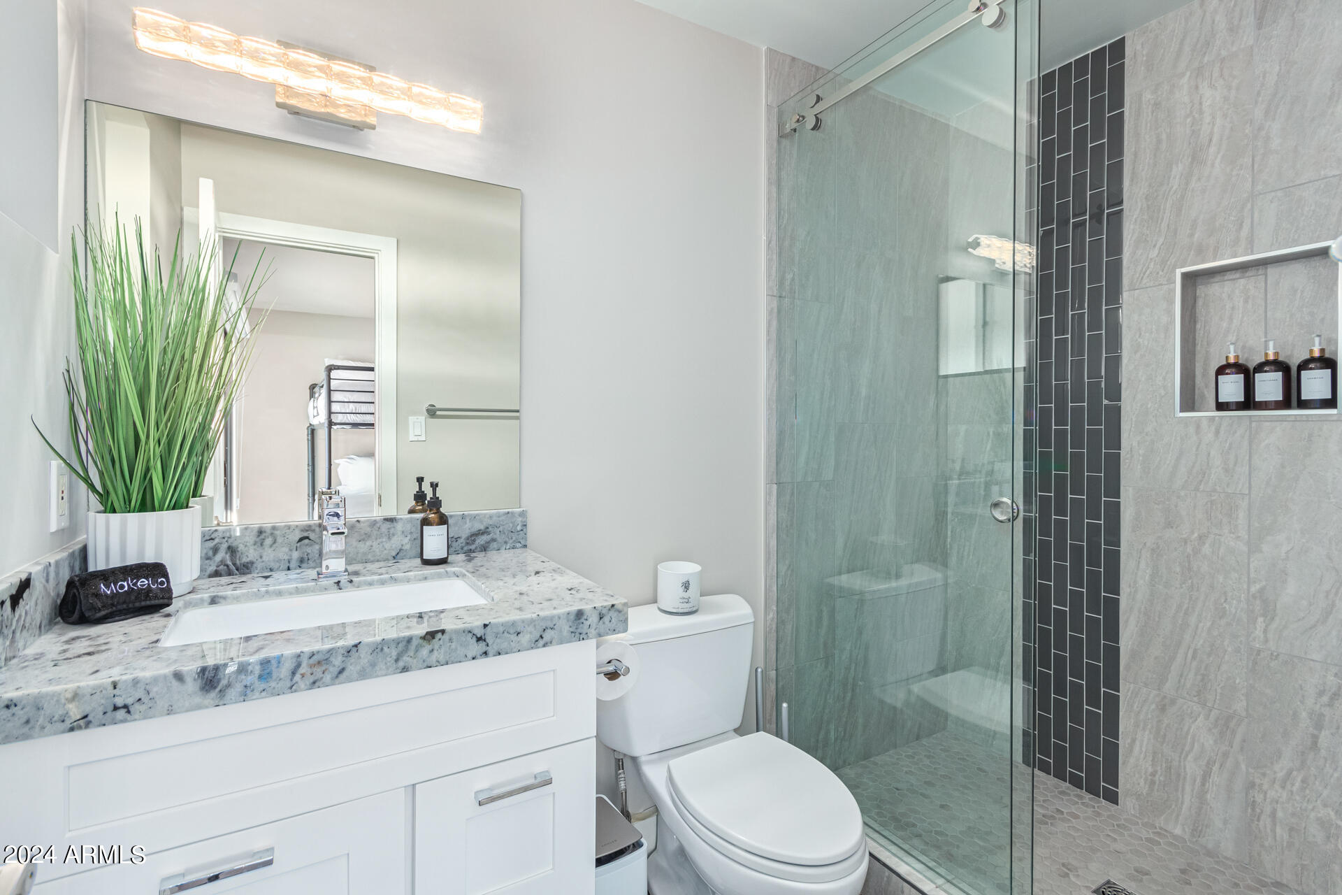 7701 E DAVENPORT Drive