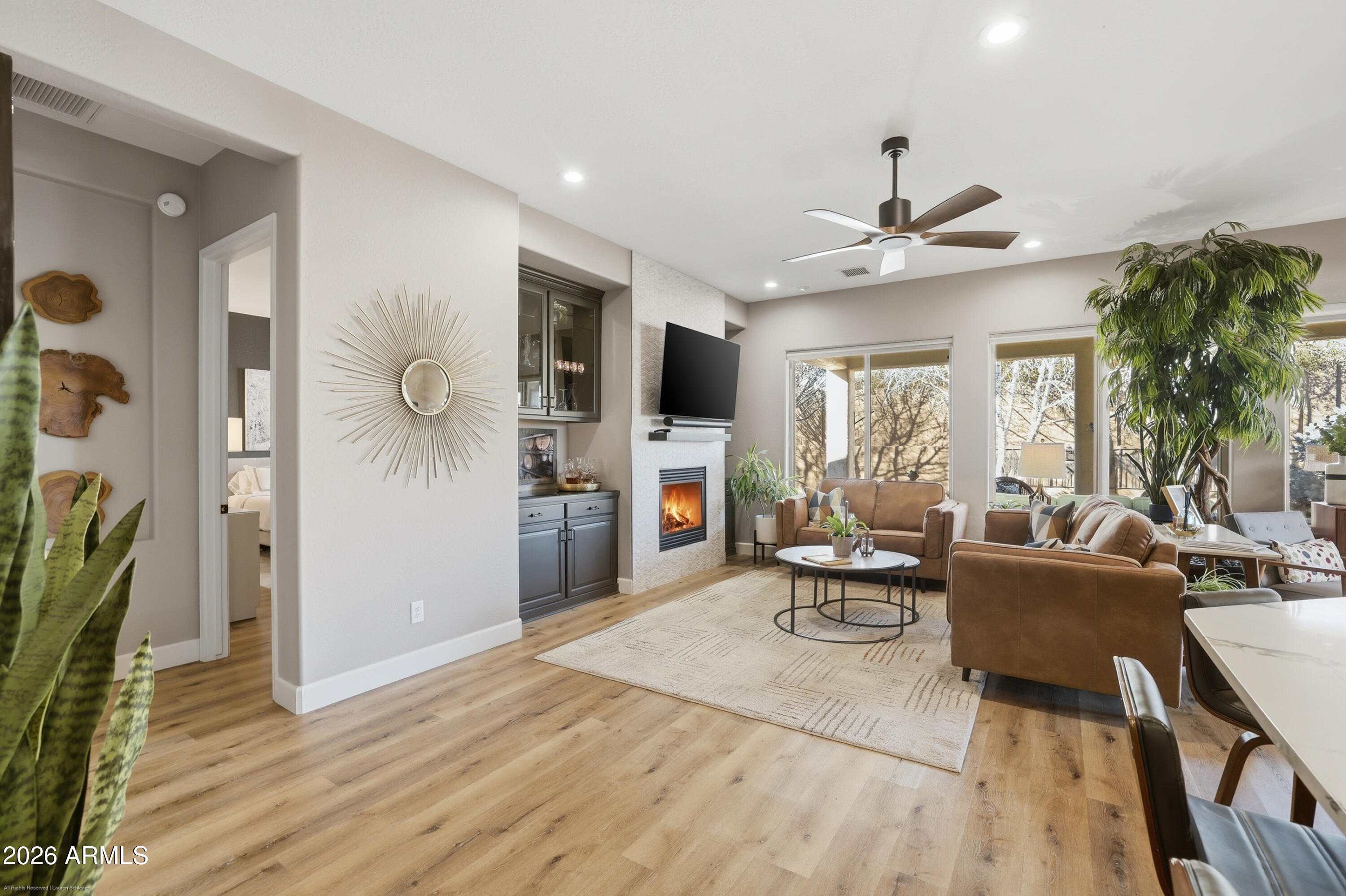 7615 E TRADERS Trail