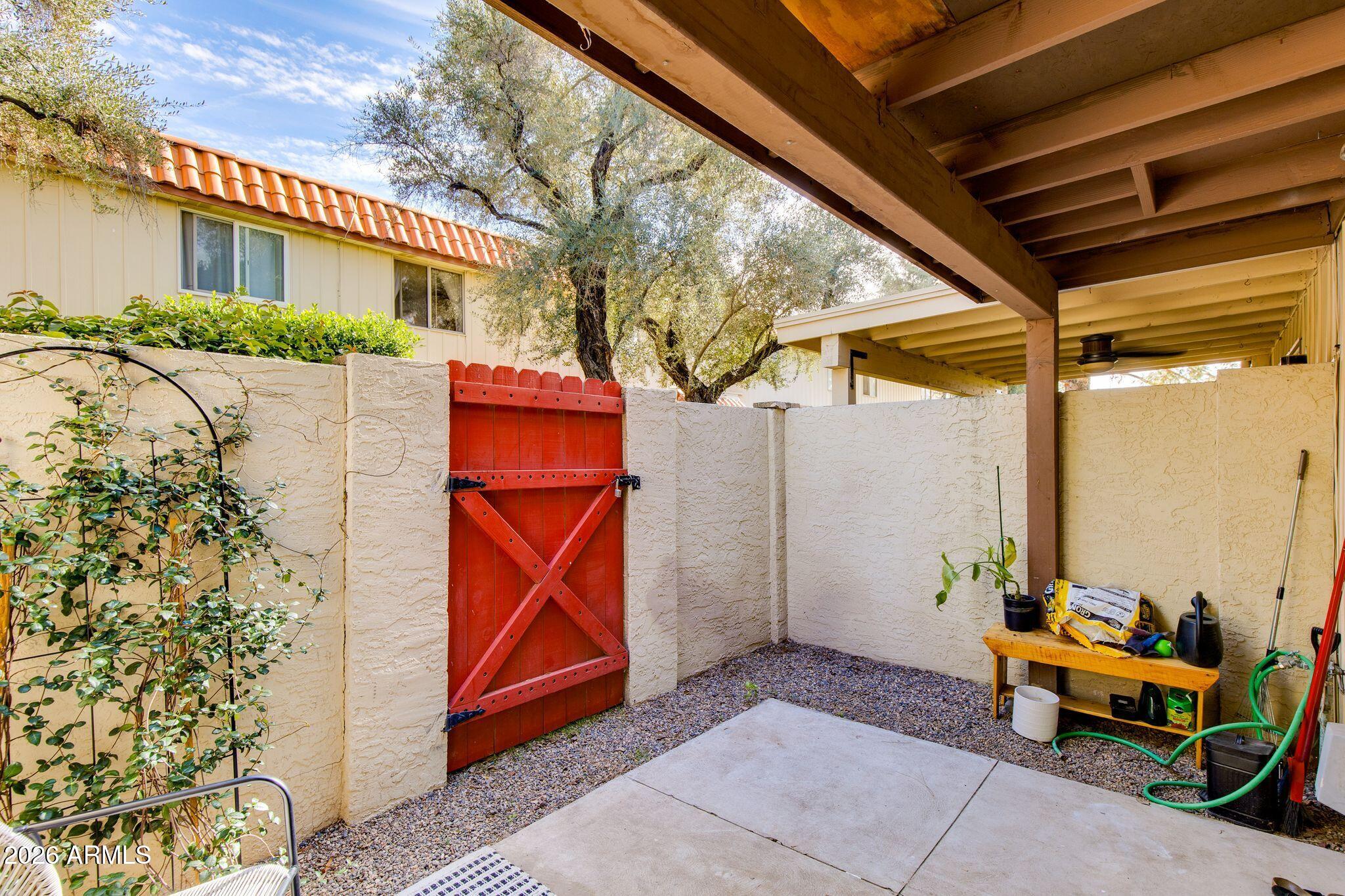 8241 N CENTRAL Avenue 23