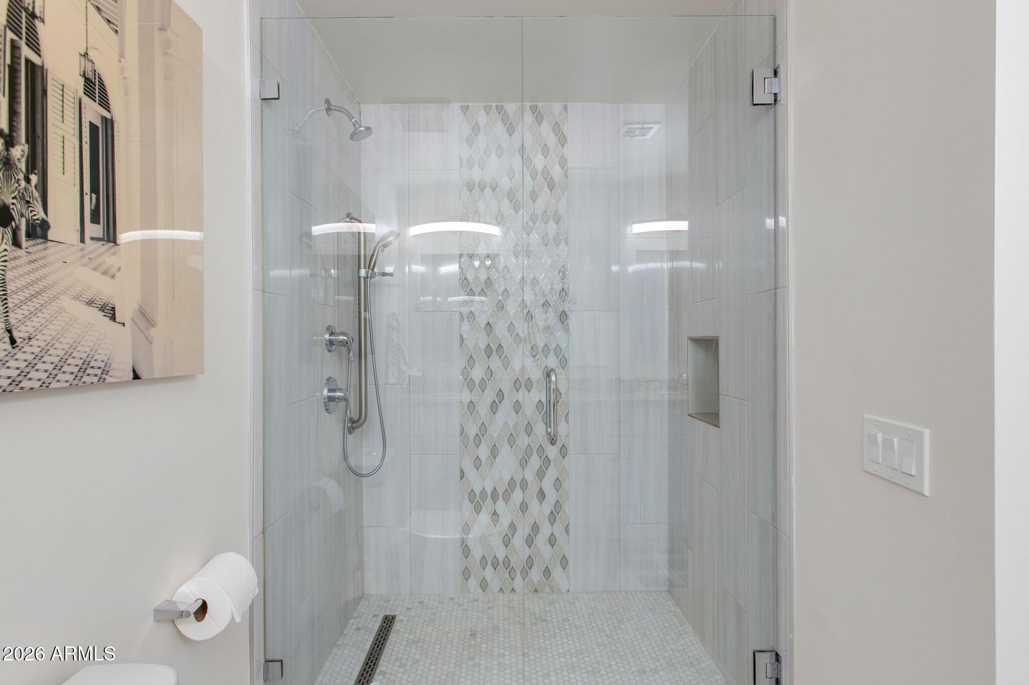 2737 E ARIZONA BILTMORE Circle 29