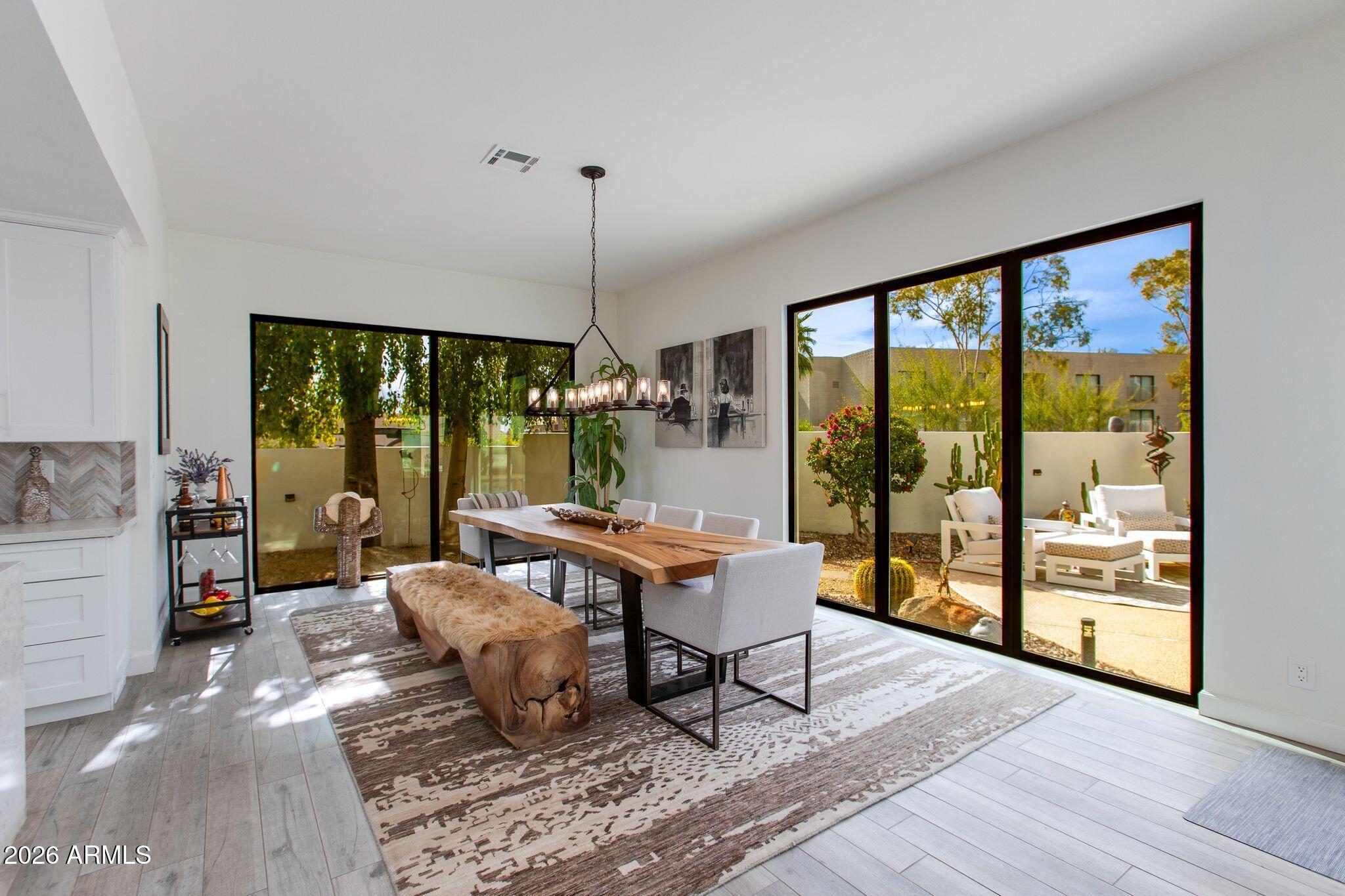 2737 E ARIZONA BILTMORE Circle 29