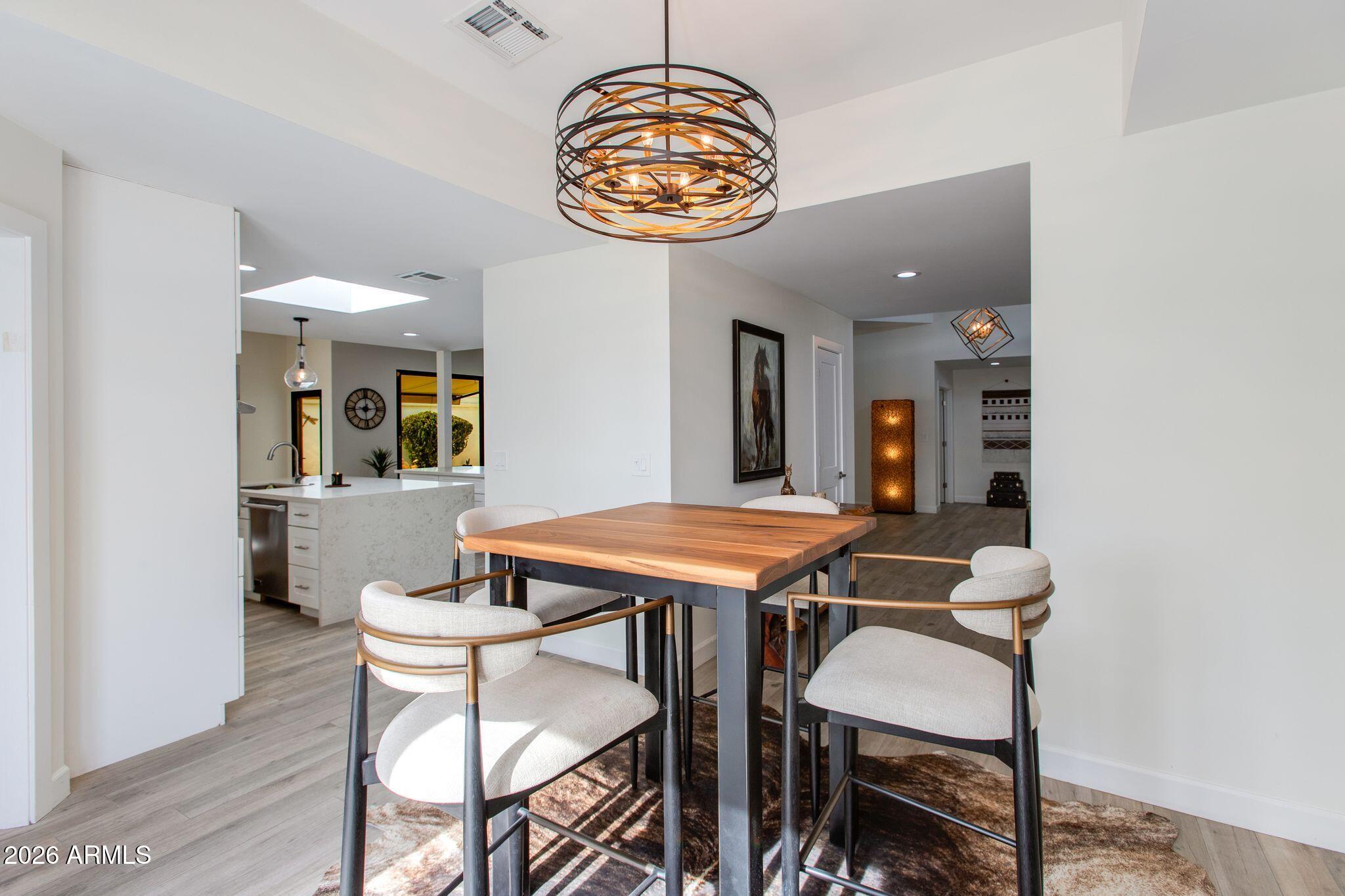 2737 E ARIZONA BILTMORE Circle 29