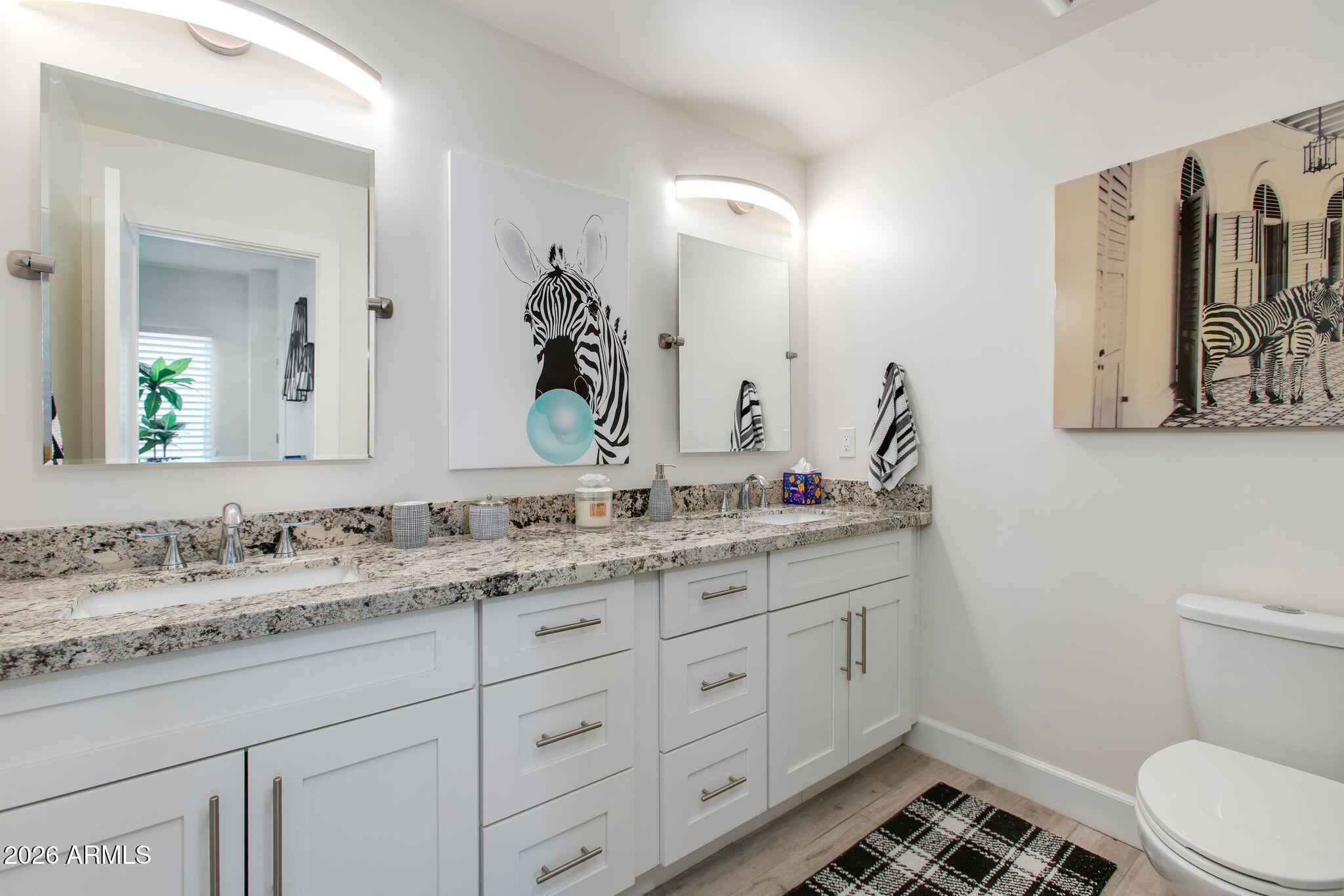 2737 E ARIZONA BILTMORE Circle 29