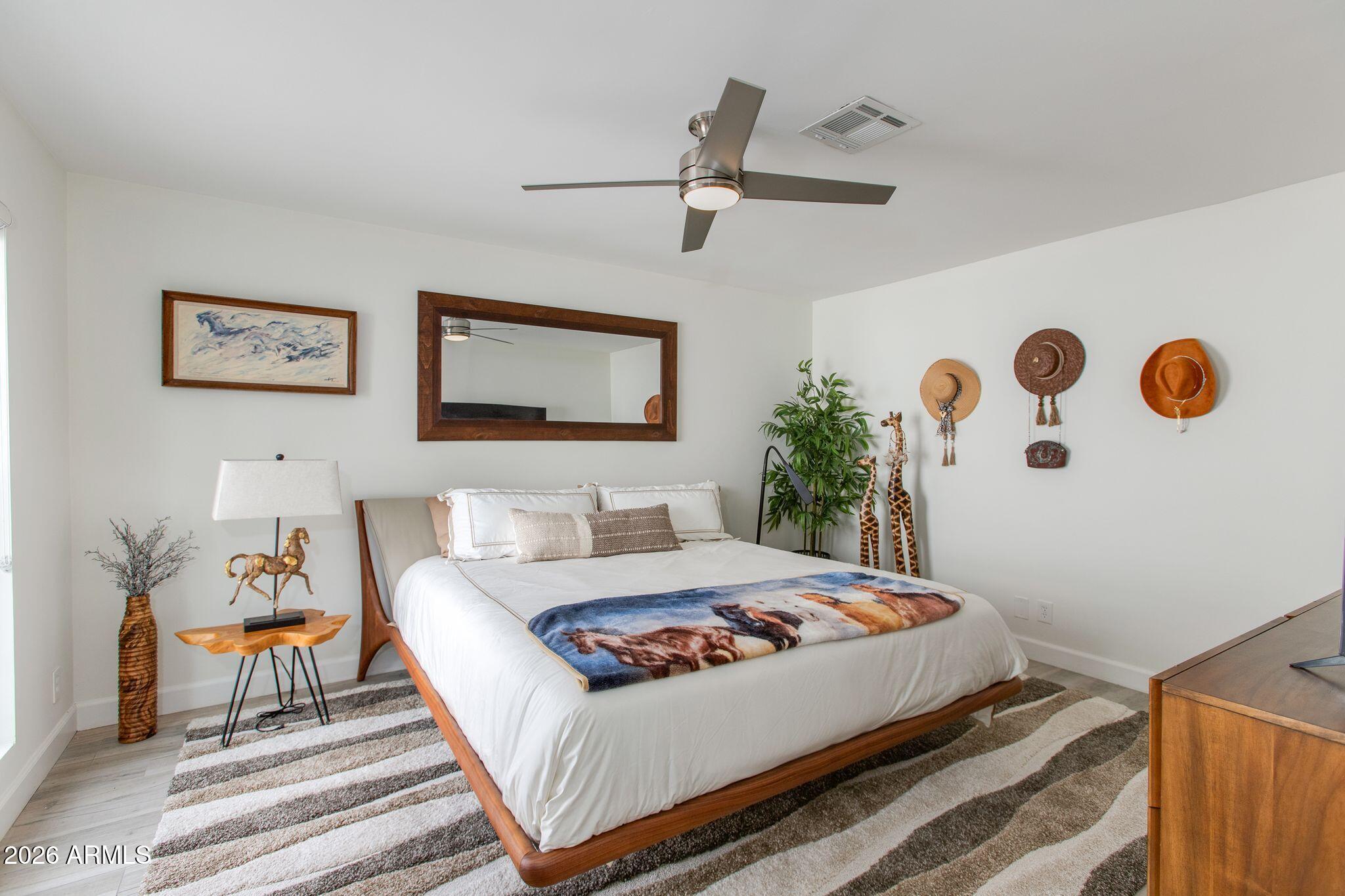 2737 E ARIZONA BILTMORE Circle 29