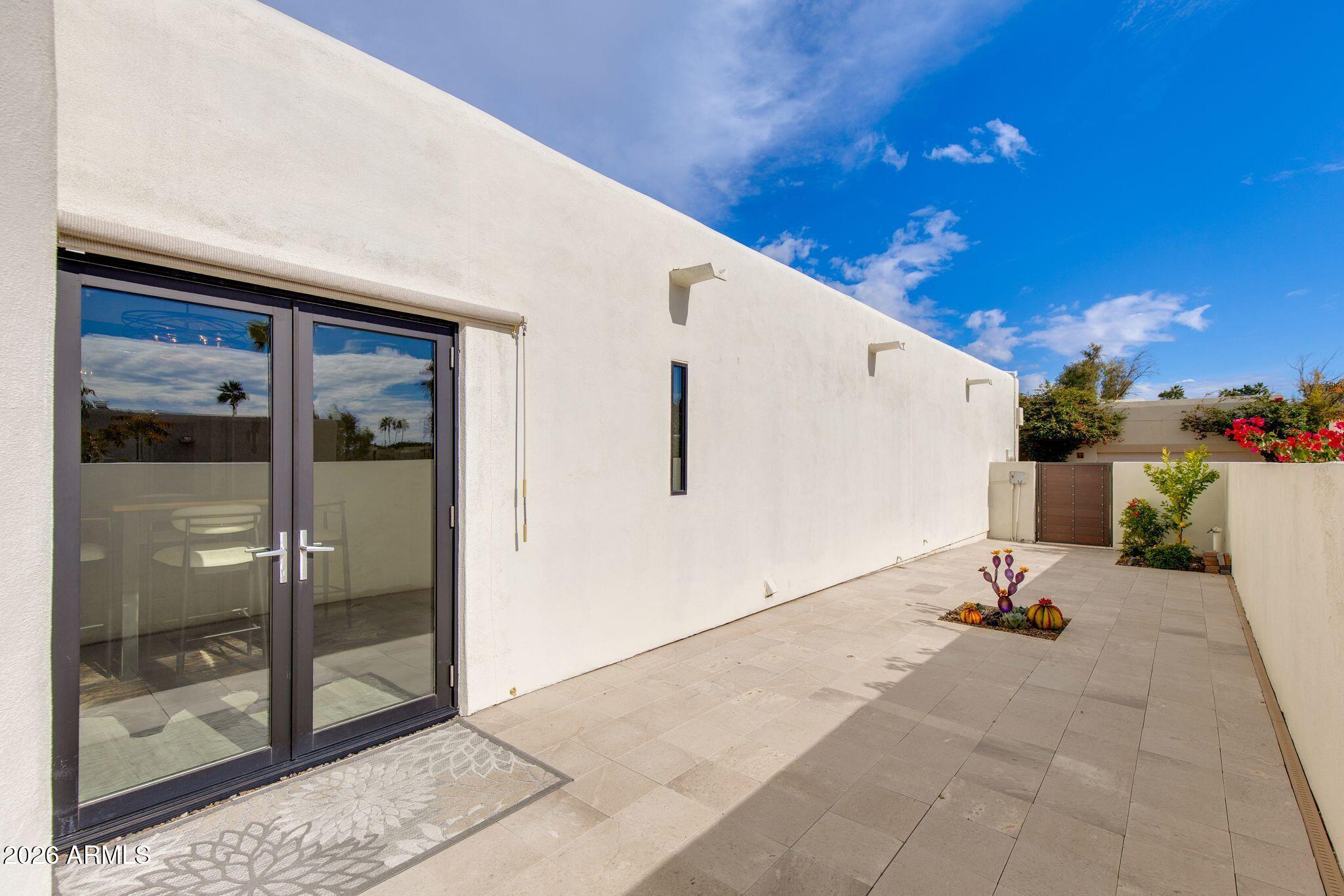 2737 E ARIZONA BILTMORE Circle 29