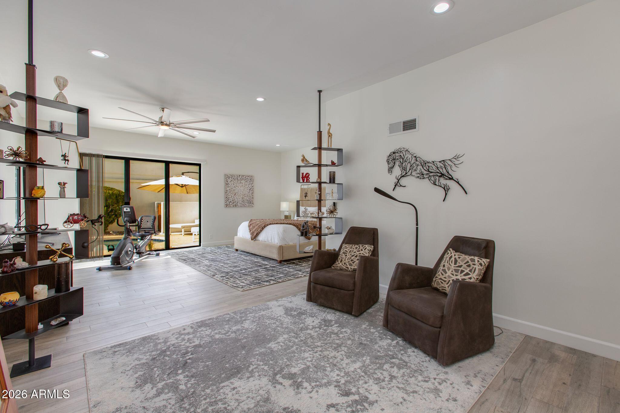 2737 E ARIZONA BILTMORE Circle 29