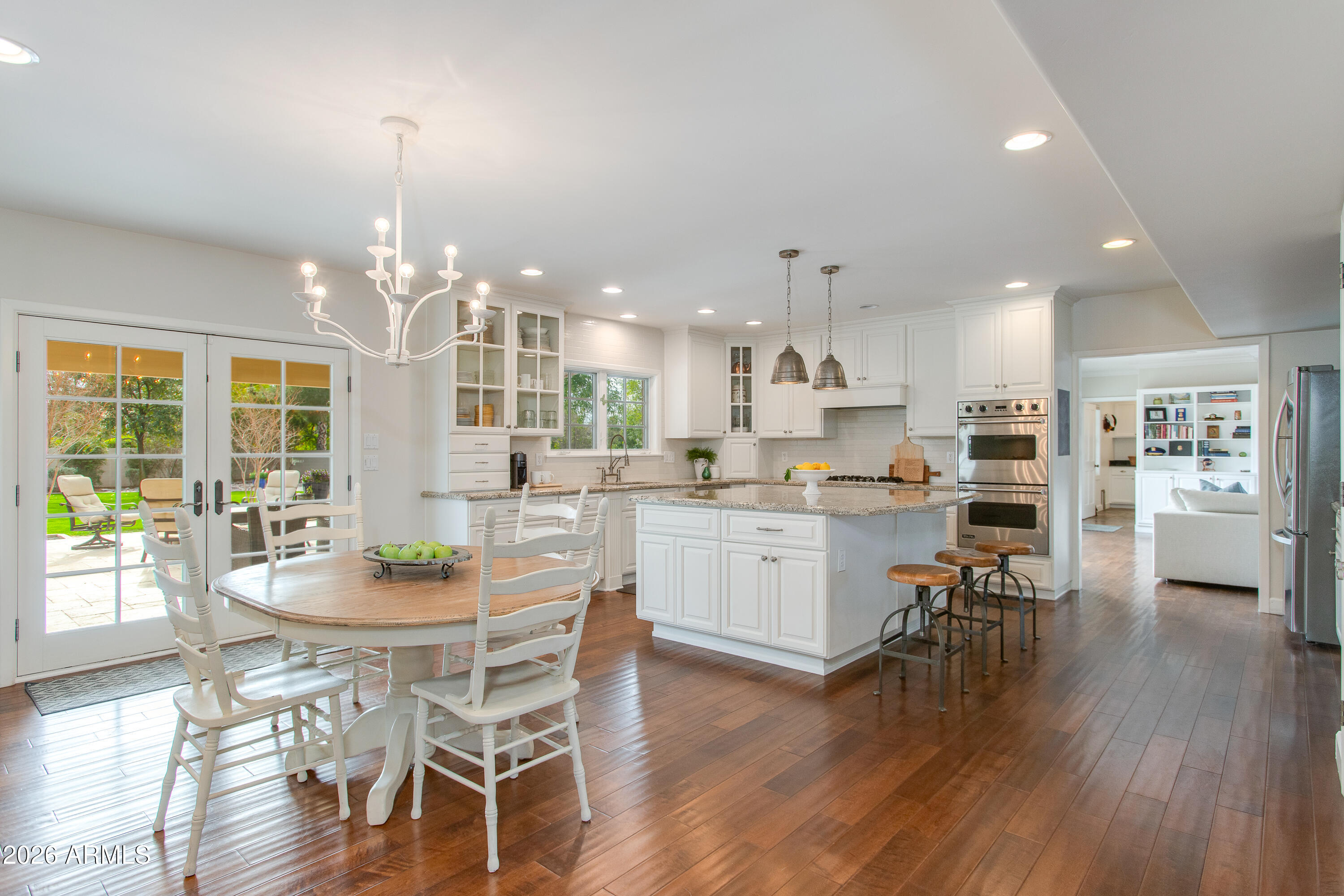 5517 E MARIPOSA Street