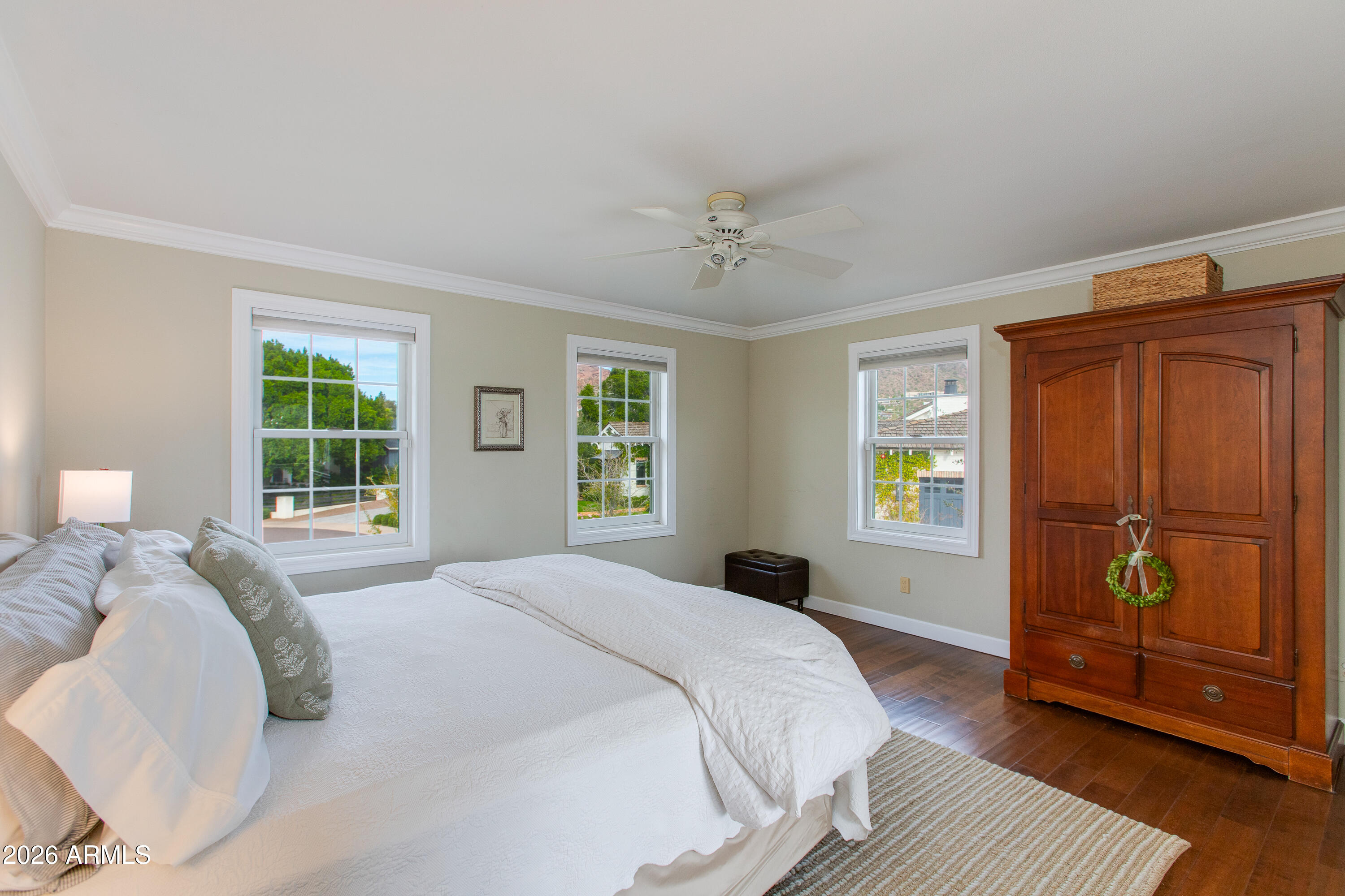 5517 E MARIPOSA Street