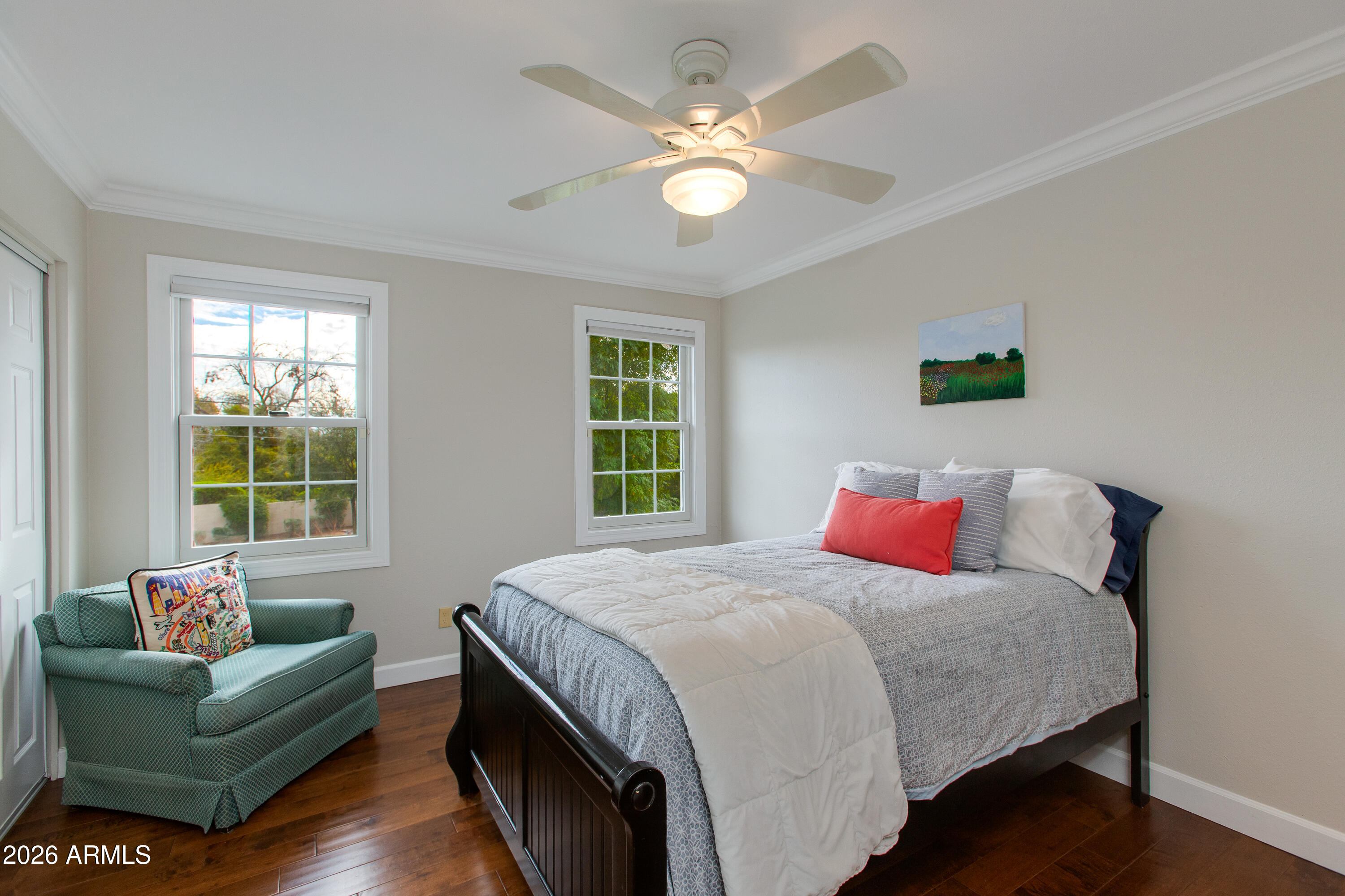 5517 E MARIPOSA Street