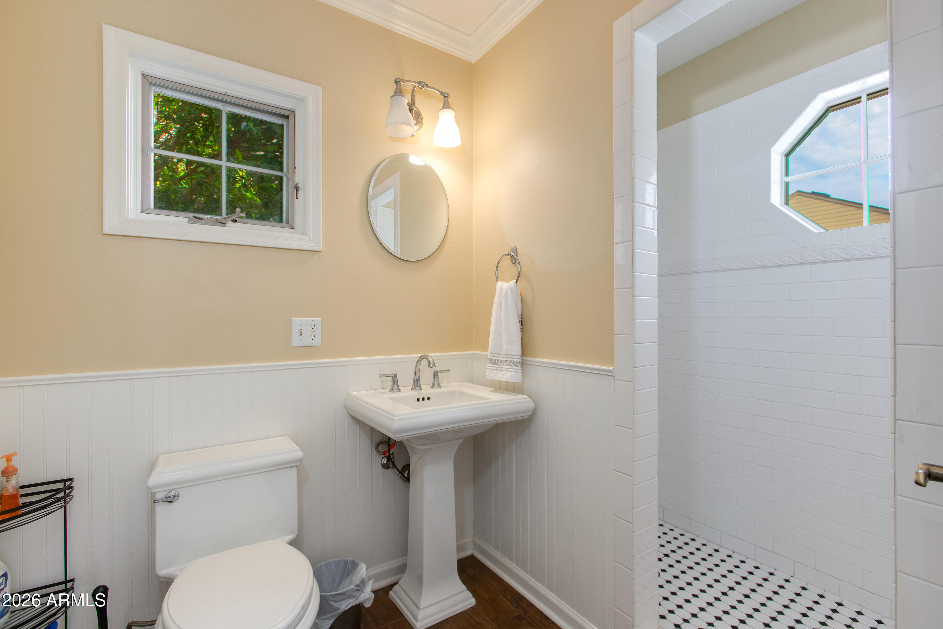 5517 E MARIPOSA Street