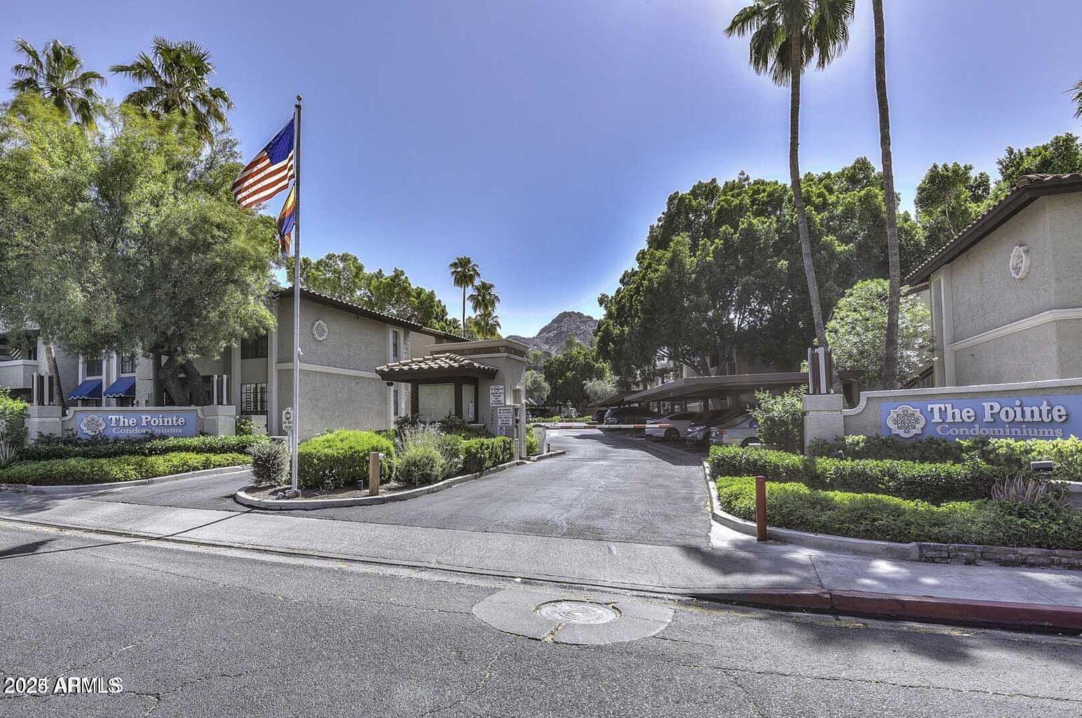 7557 N DREAMY DRAW Drive 273