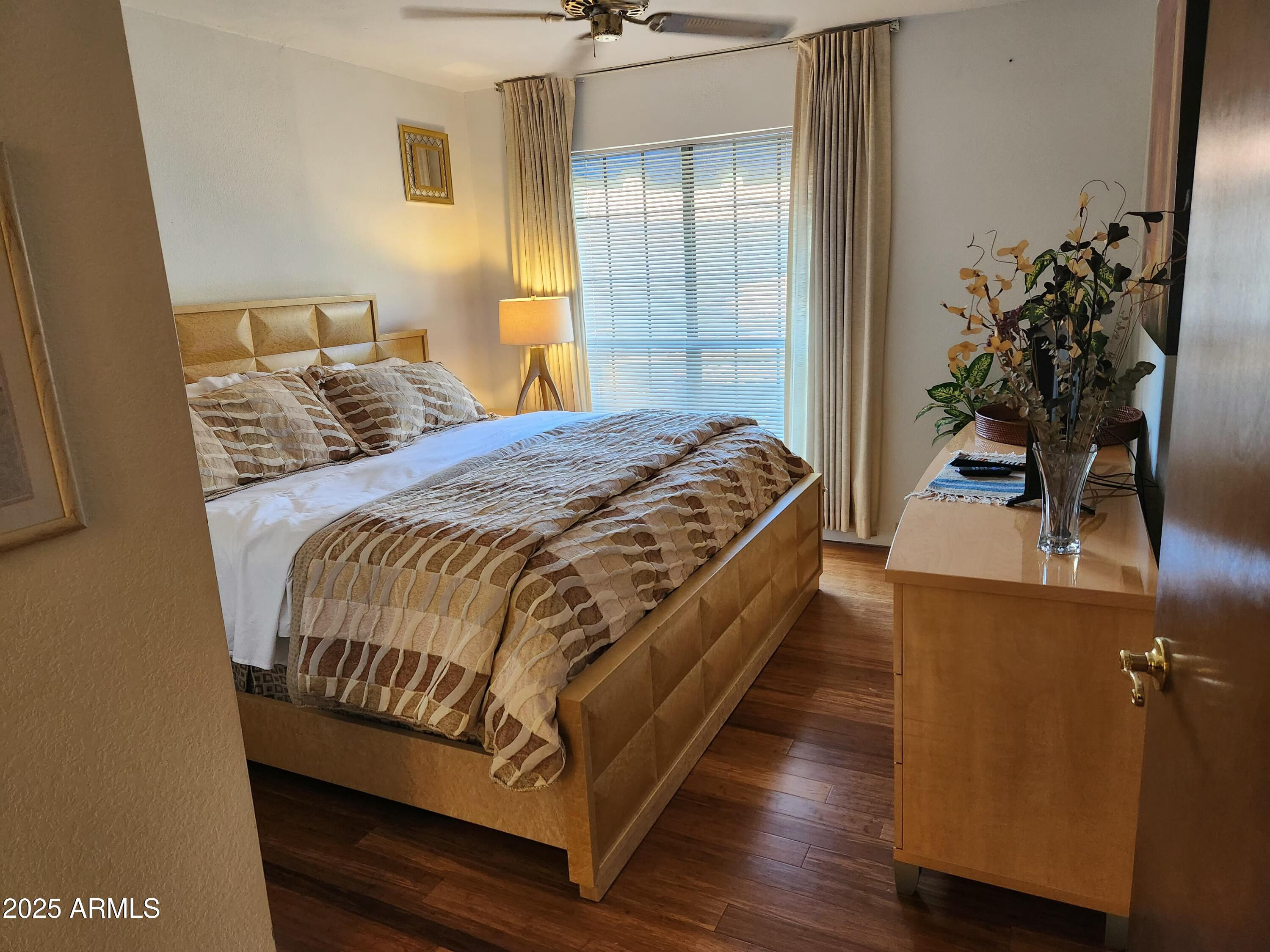 7557 N DREAMY DRAW Drive 273