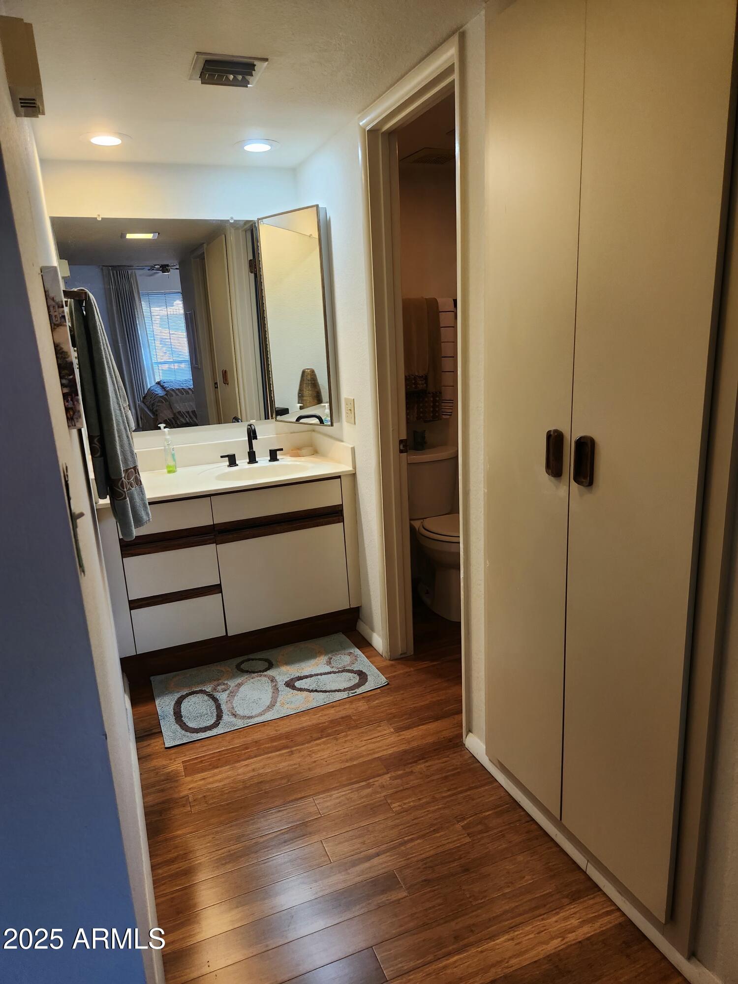 7557 N DREAMY DRAW Drive 273