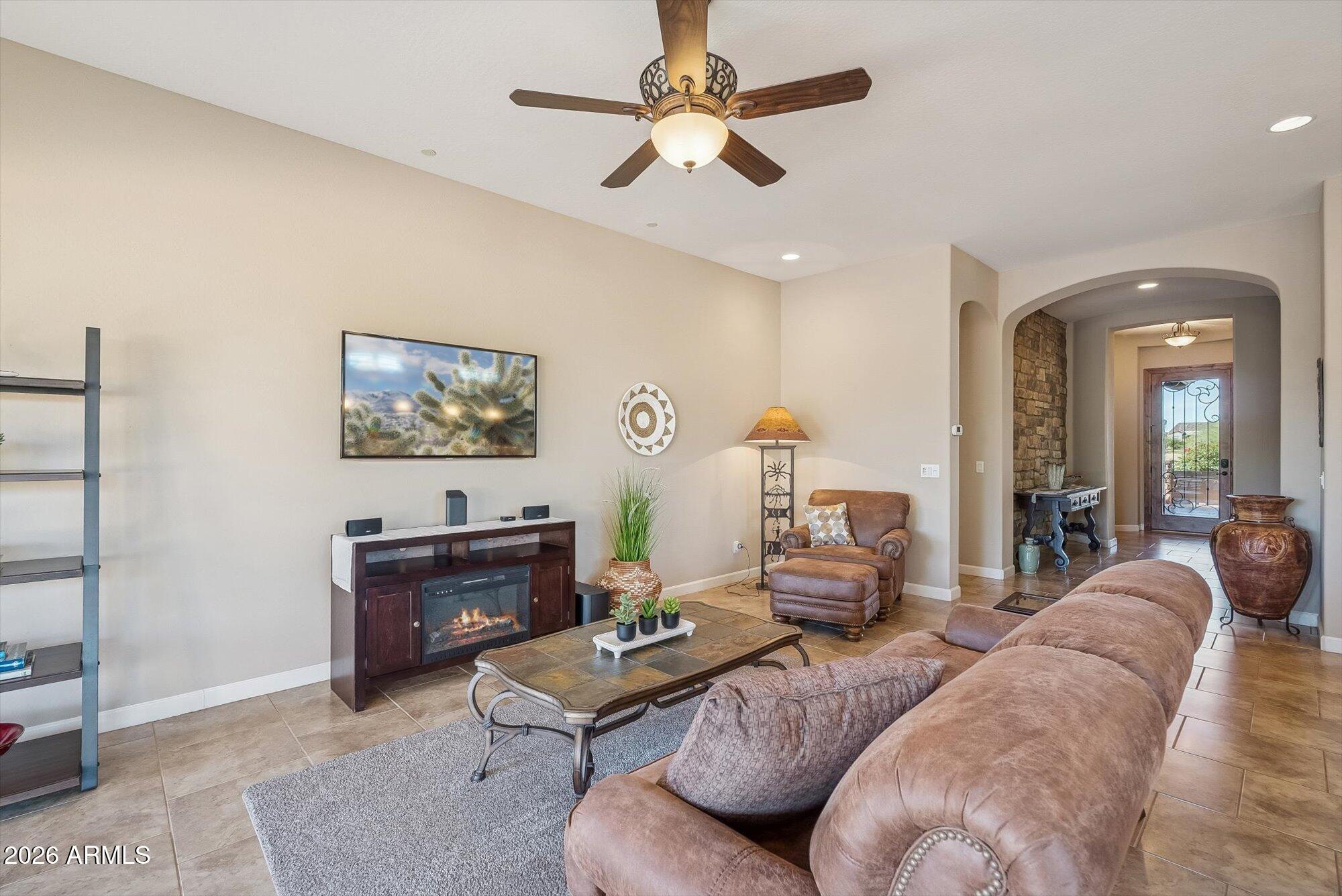 8747 E JAEGER Street