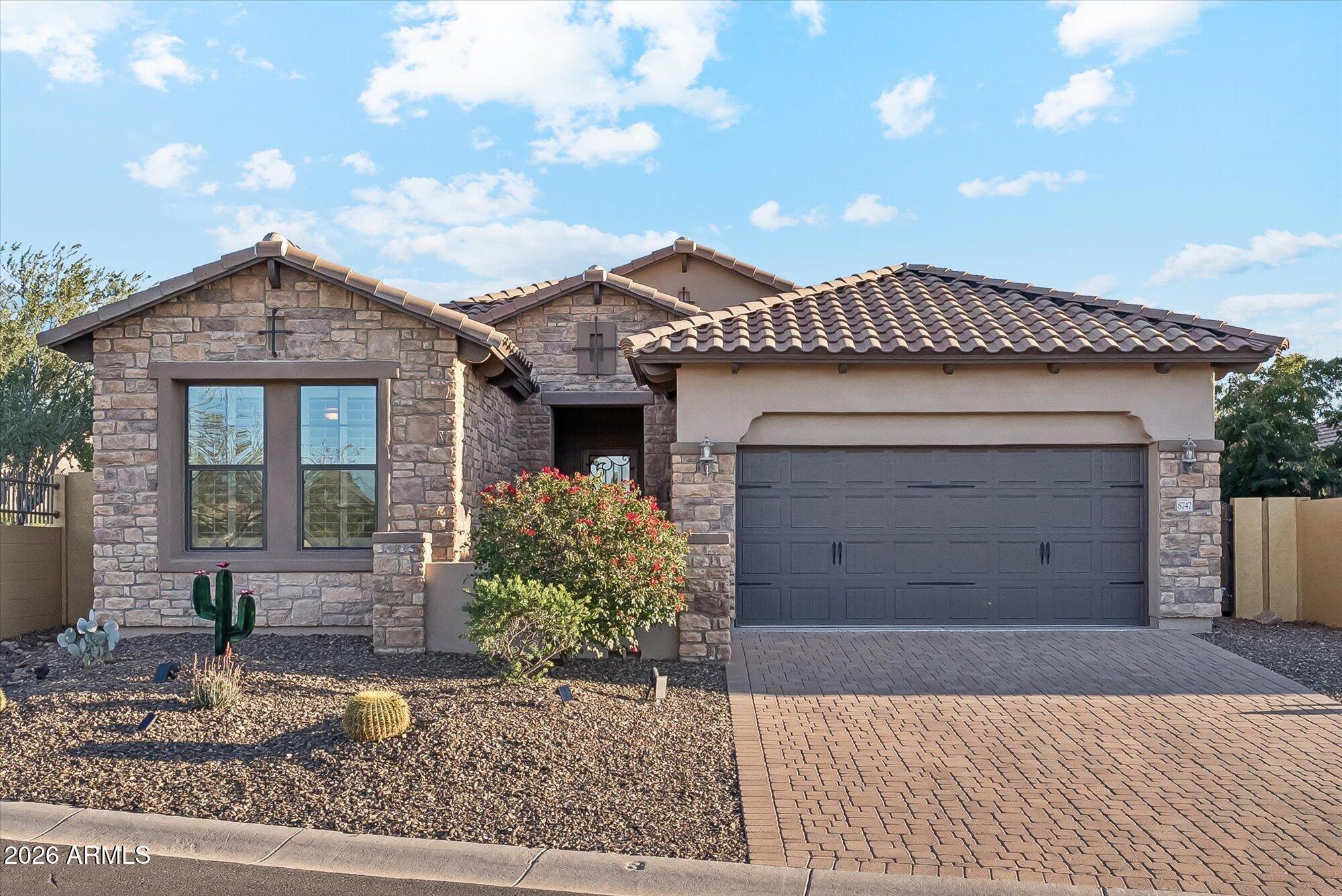 8747 E JAEGER Street