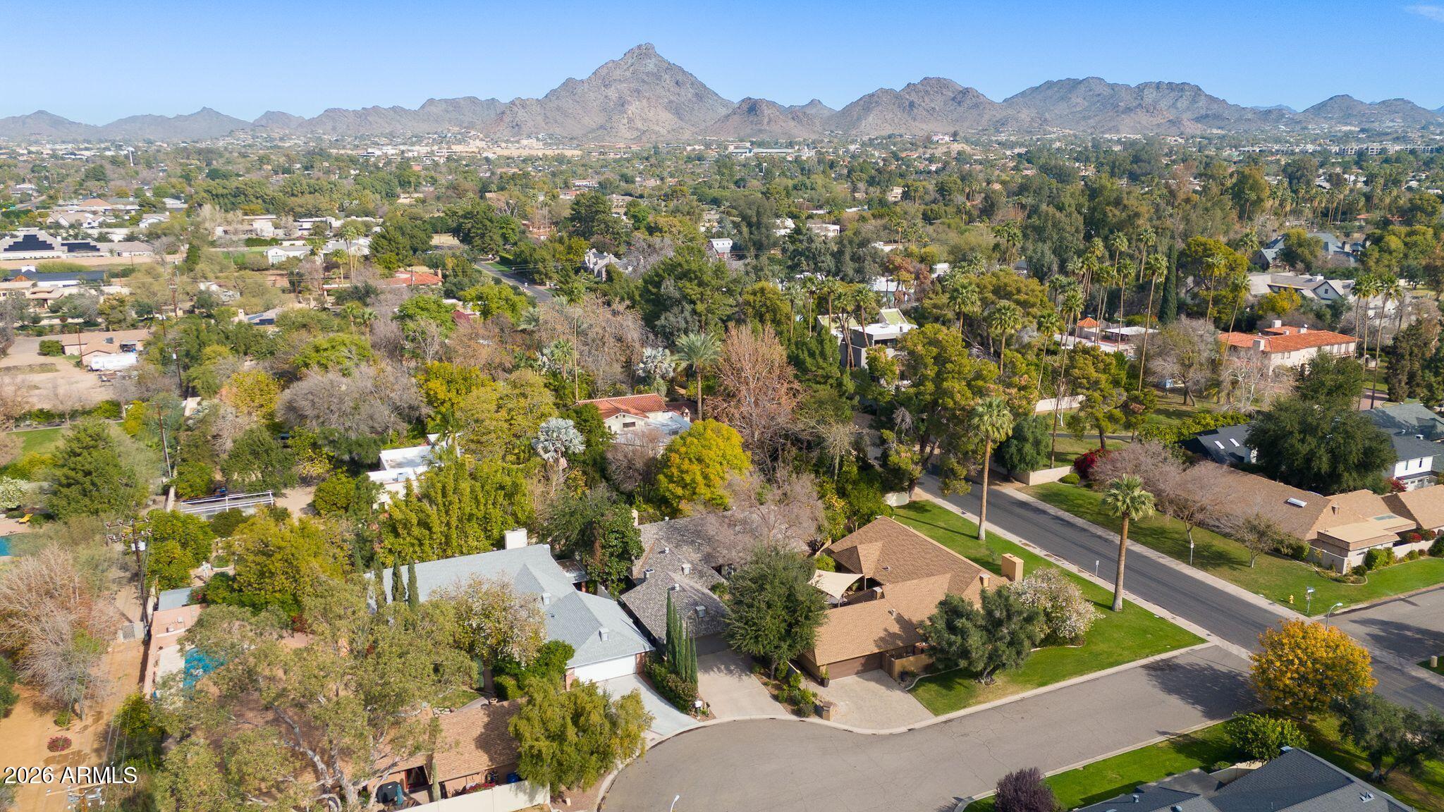 2038 E PASADENA Avenue