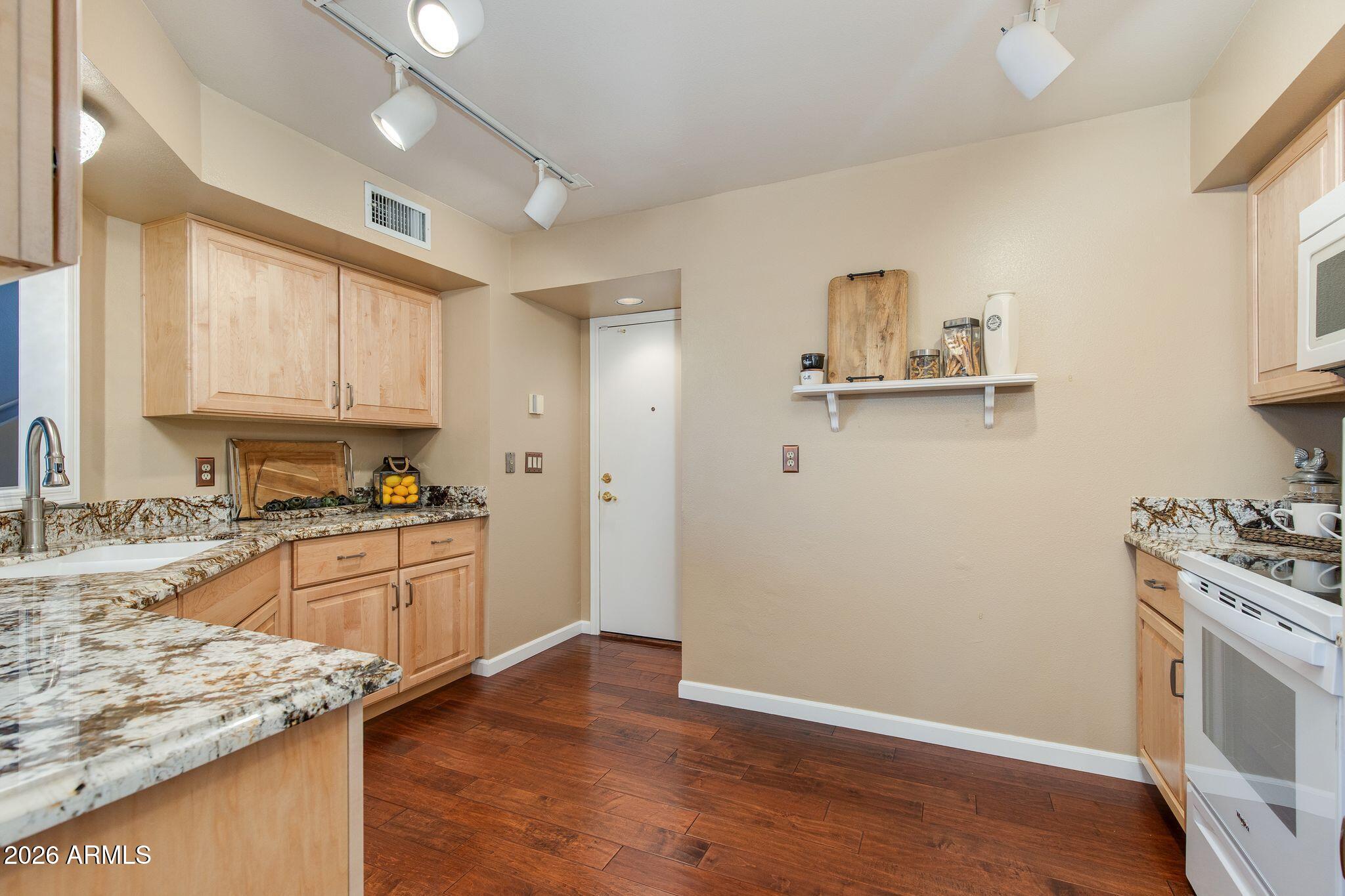 5750 N 10TH Street 7