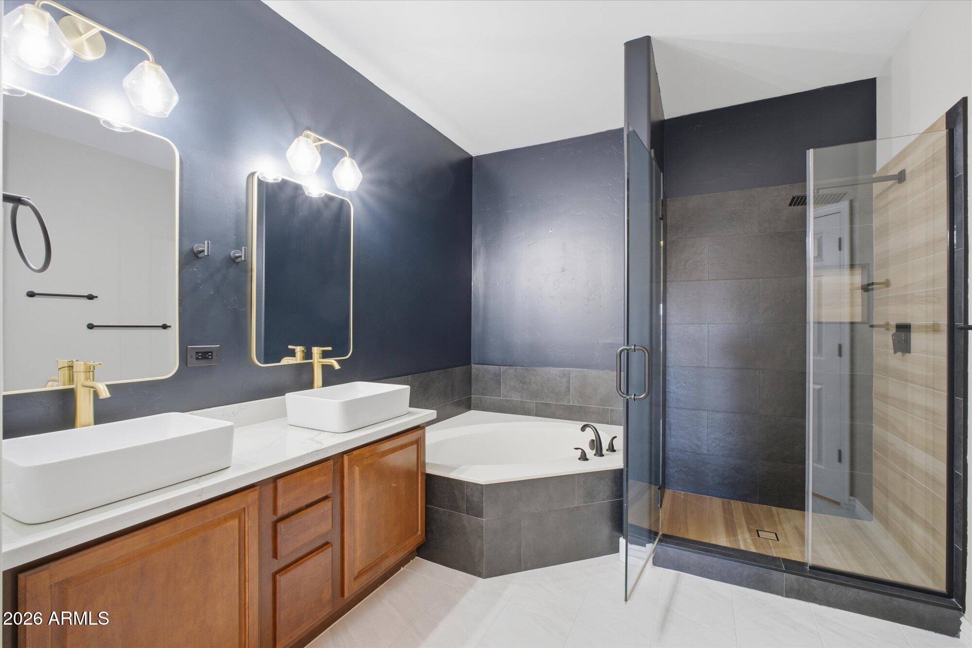 5350 E DEER VALLEY Drive 4429