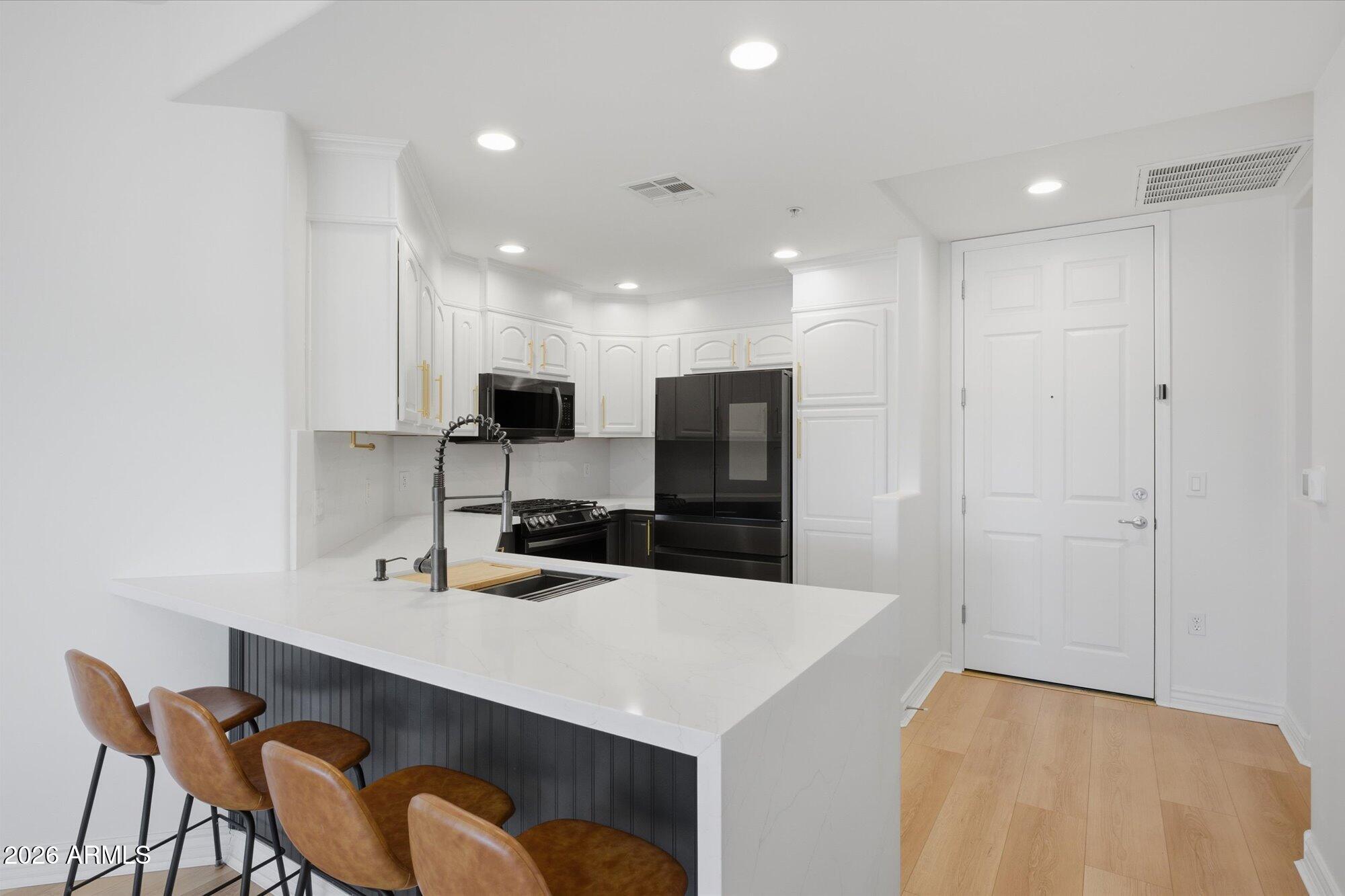 5350 E DEER VALLEY Drive 4429