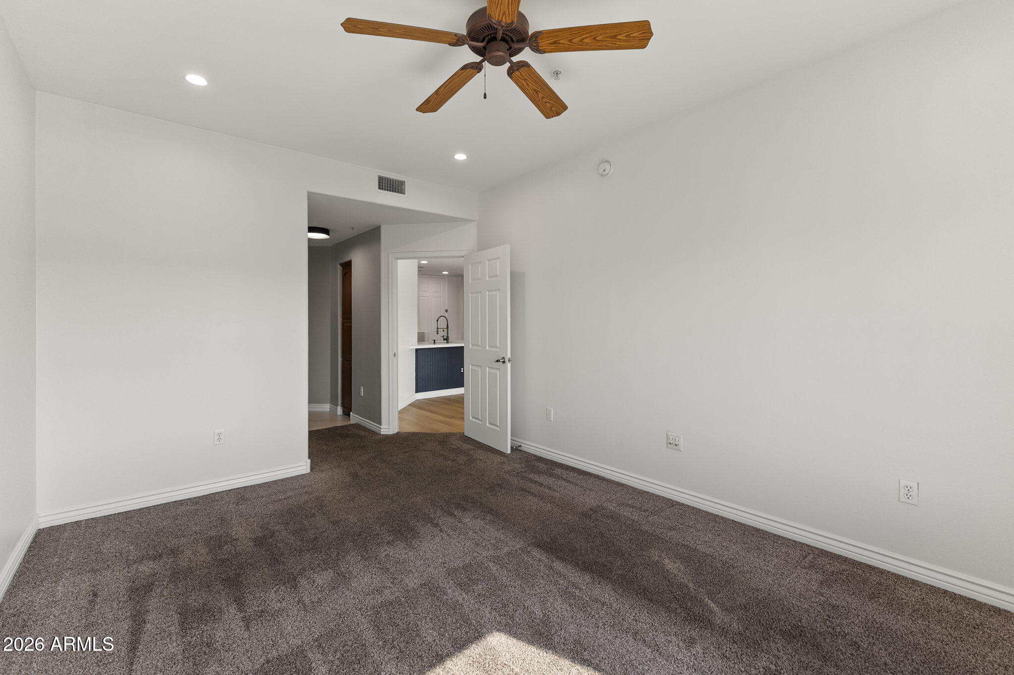 5350 E DEER VALLEY Drive 4429