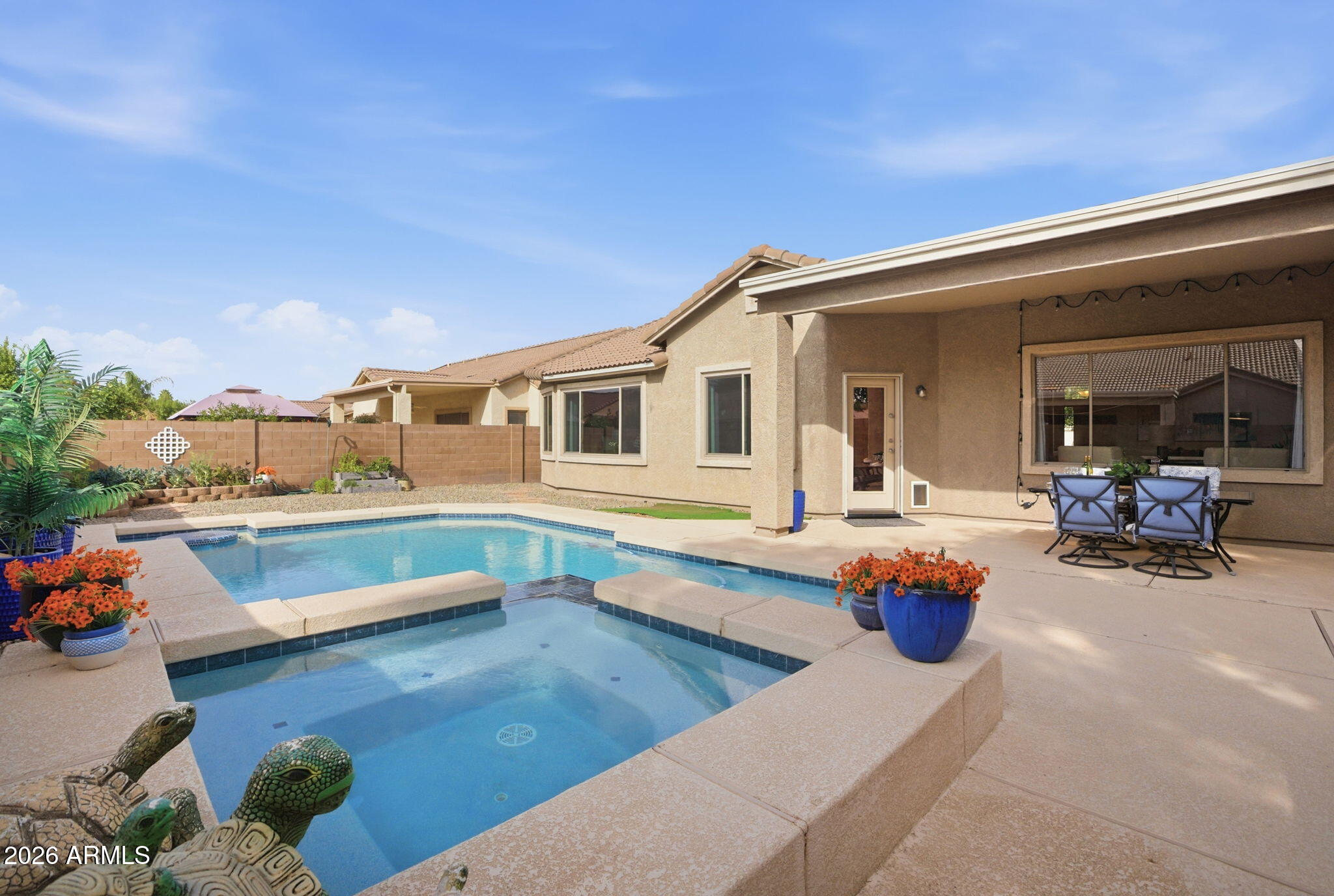 8541 E NEVILLE Avenue E