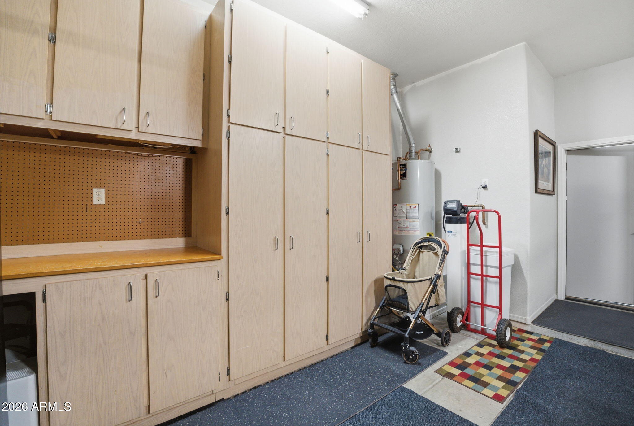 8541 E NEVILLE Avenue E