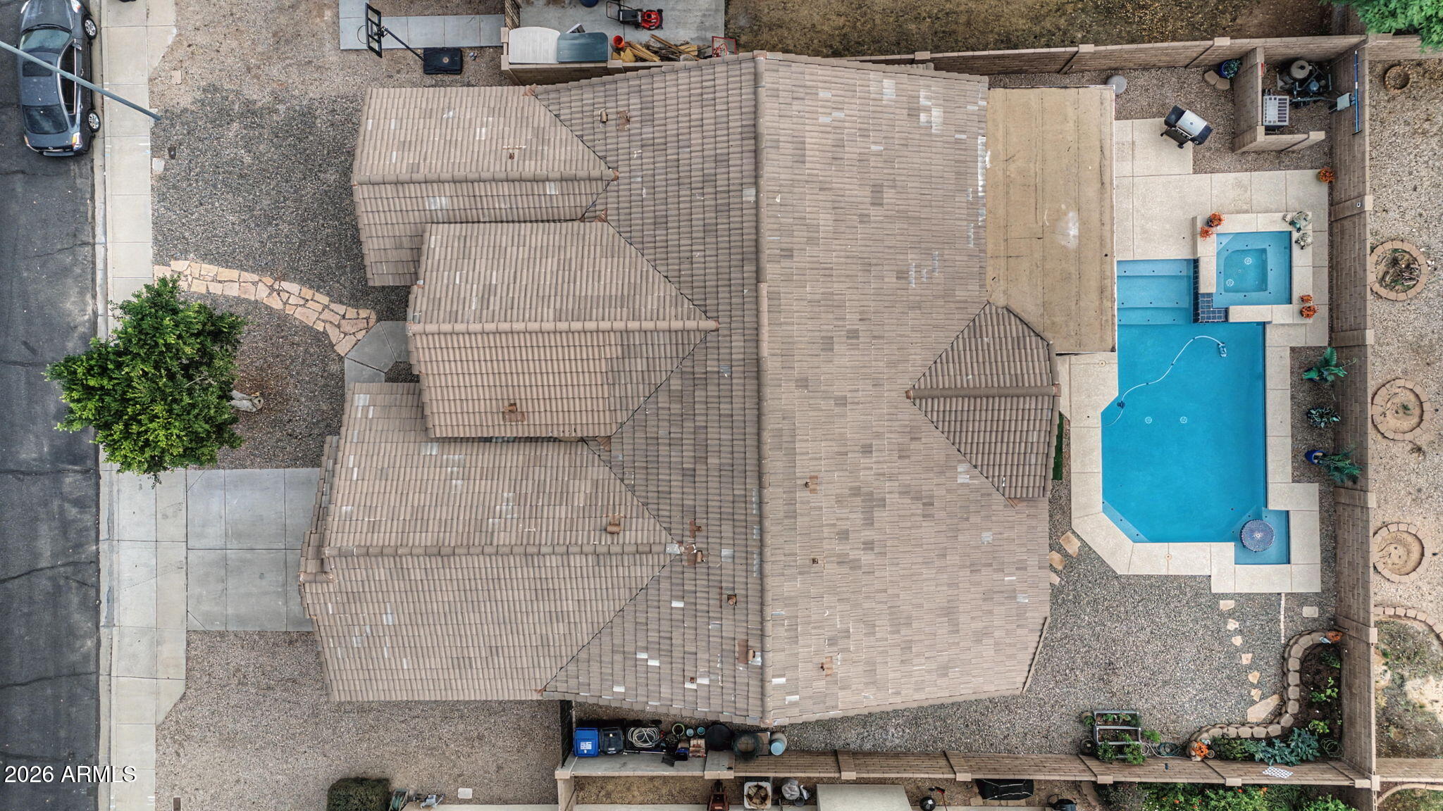 8541 E NEVILLE Avenue E