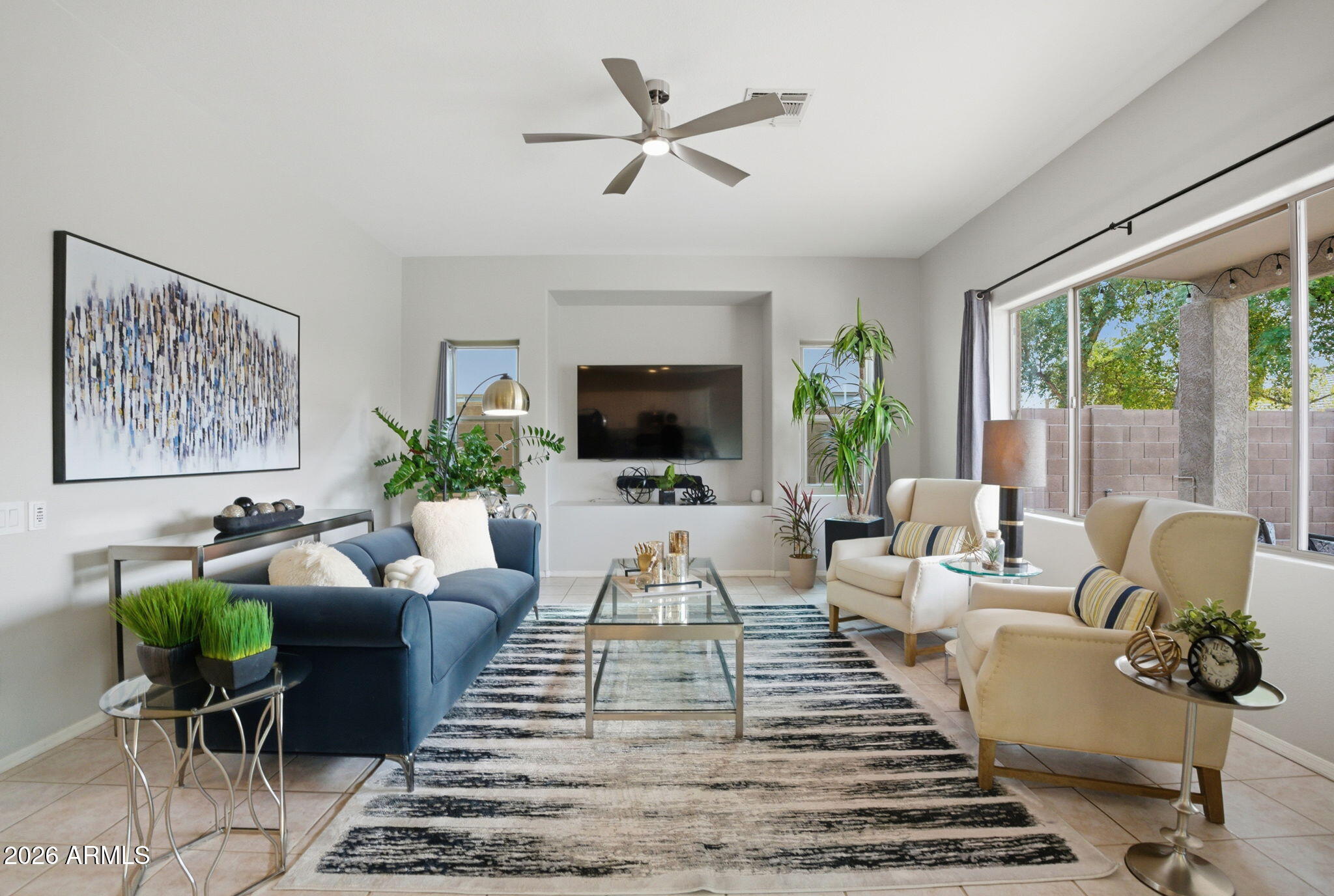 8541 E NEVILLE Avenue E