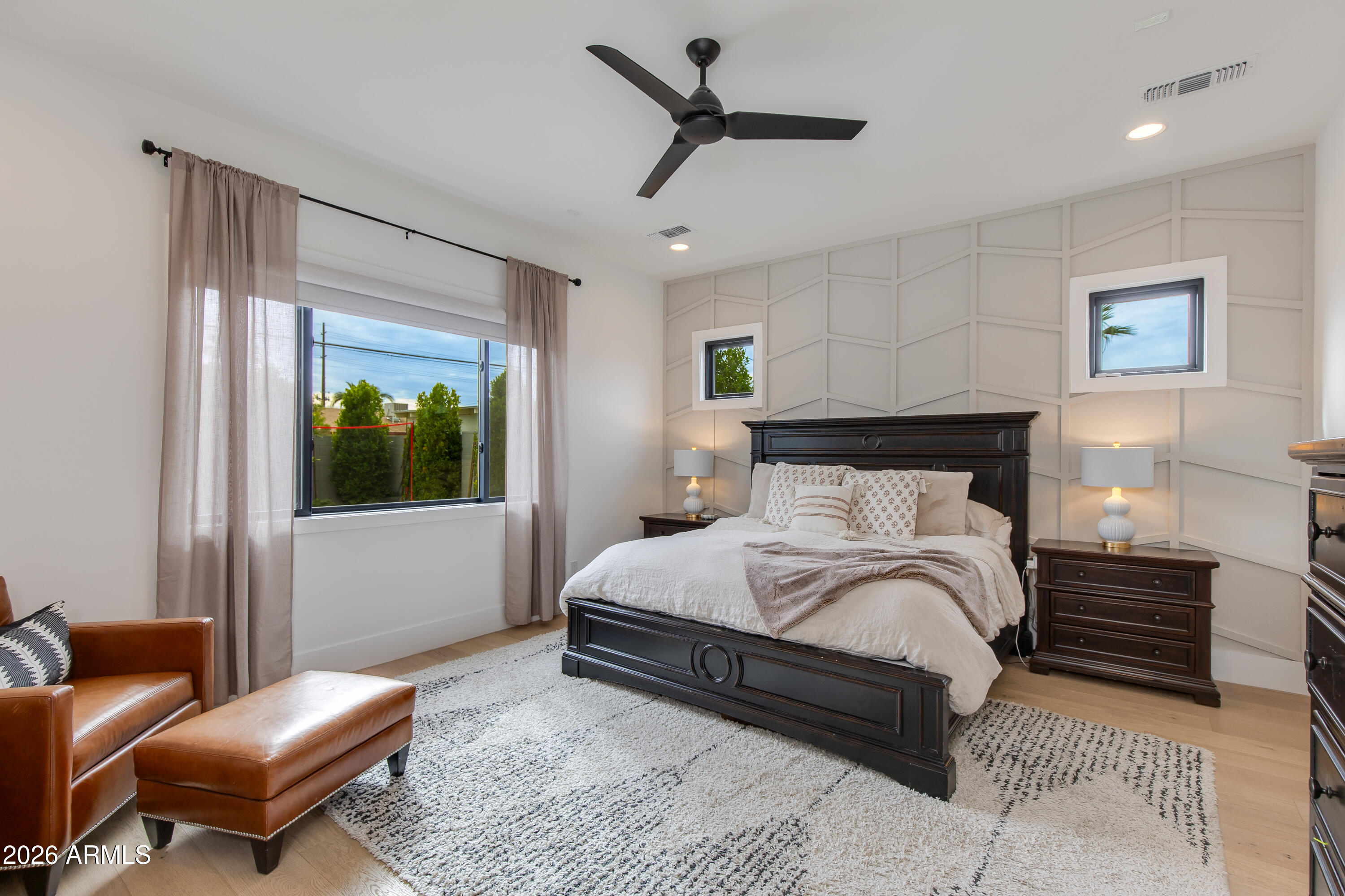 5513 E VERDE Lane