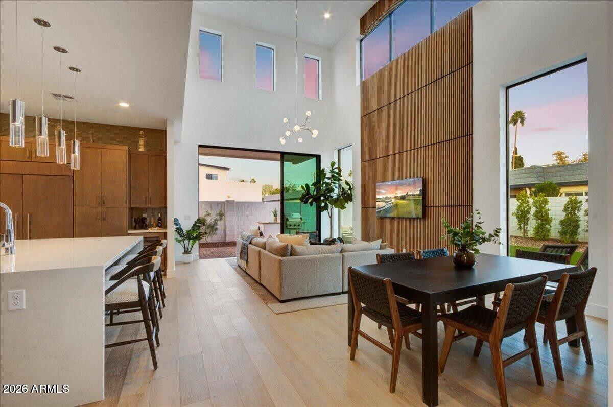 100 W Northern Avenue 6