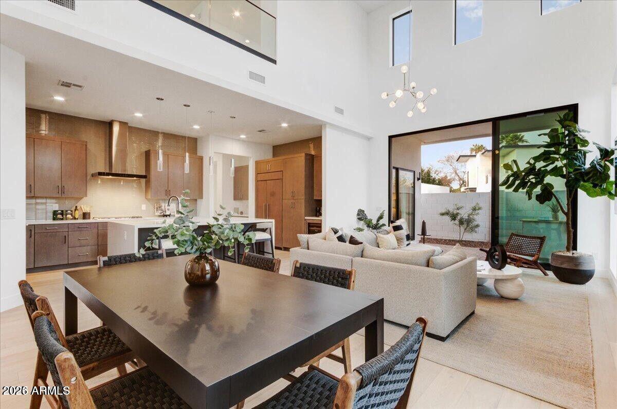 100 W Northern Avenue 6