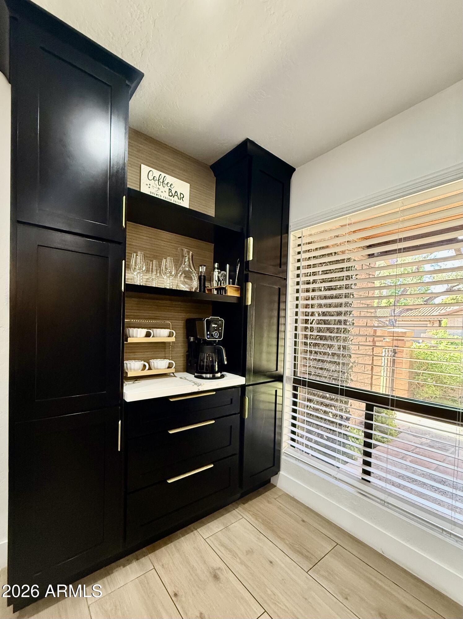 22 W ROYAL PALM Road