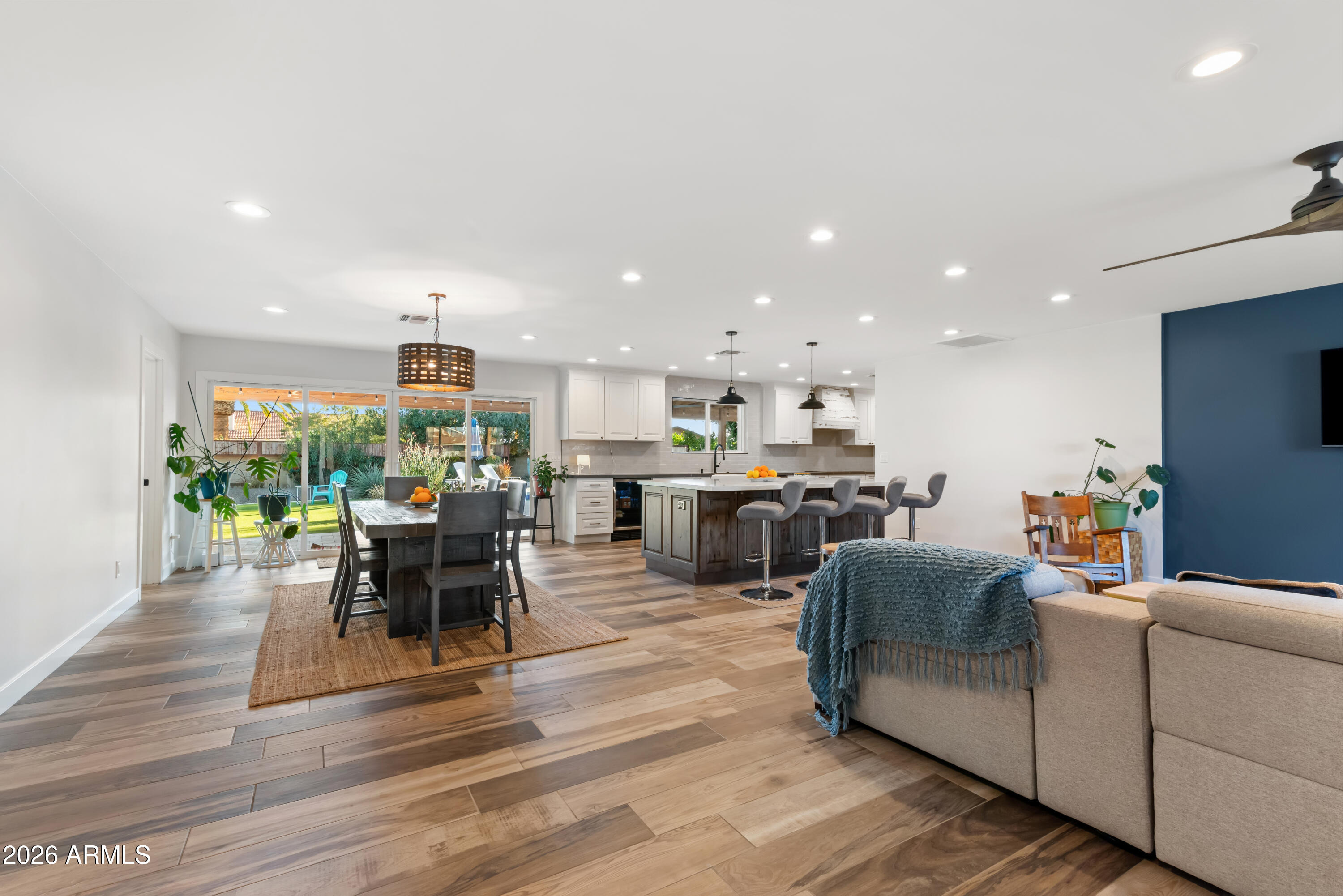 8571 E VIA DE ENCANTO