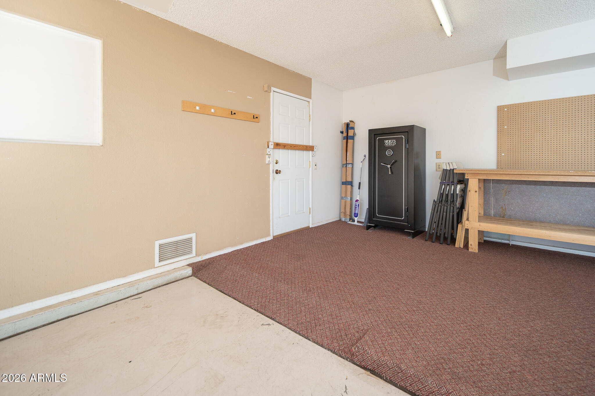 10004 W PLEASANT VALLEY Road
