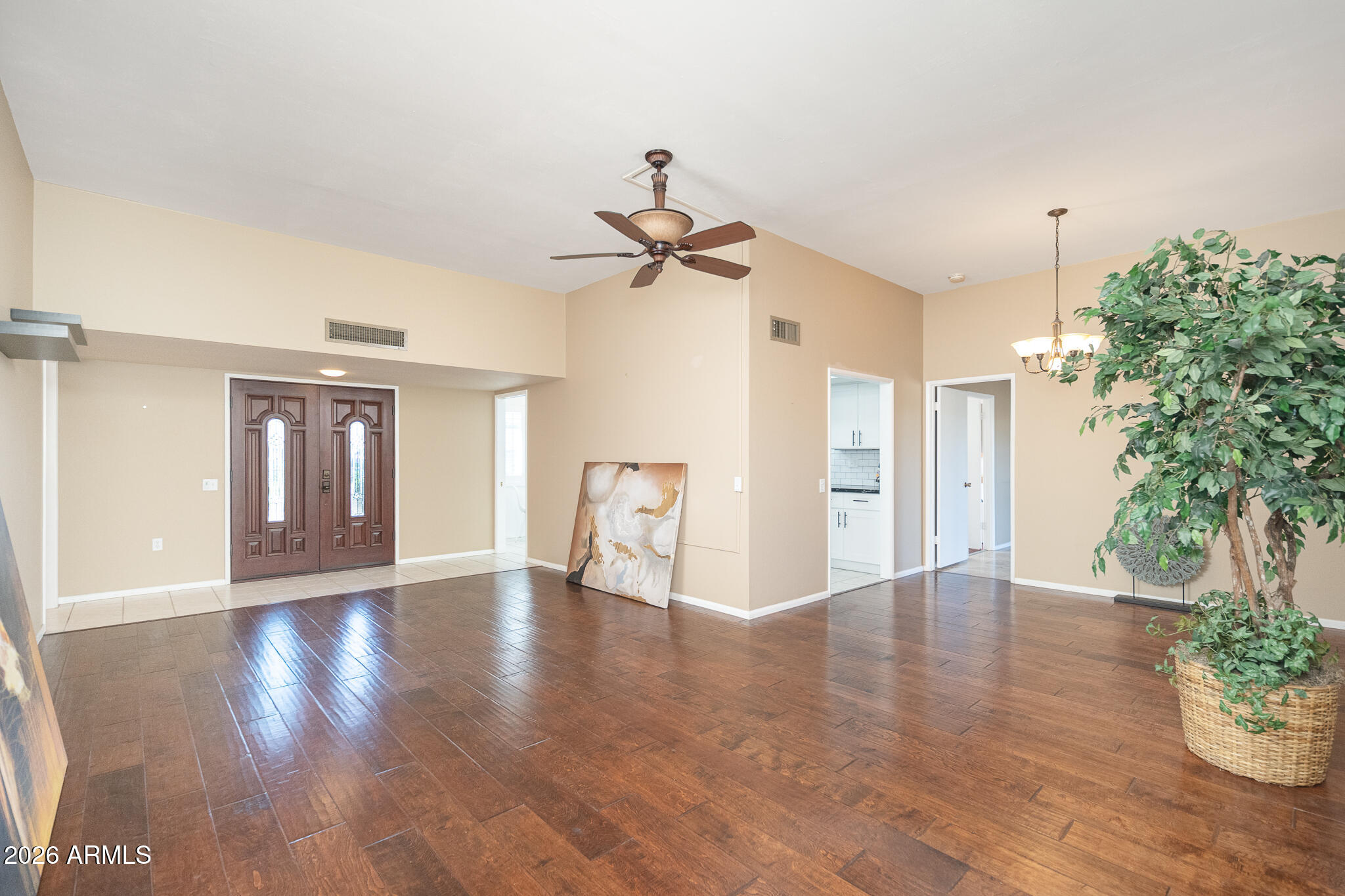 10004 W PLEASANT VALLEY Road