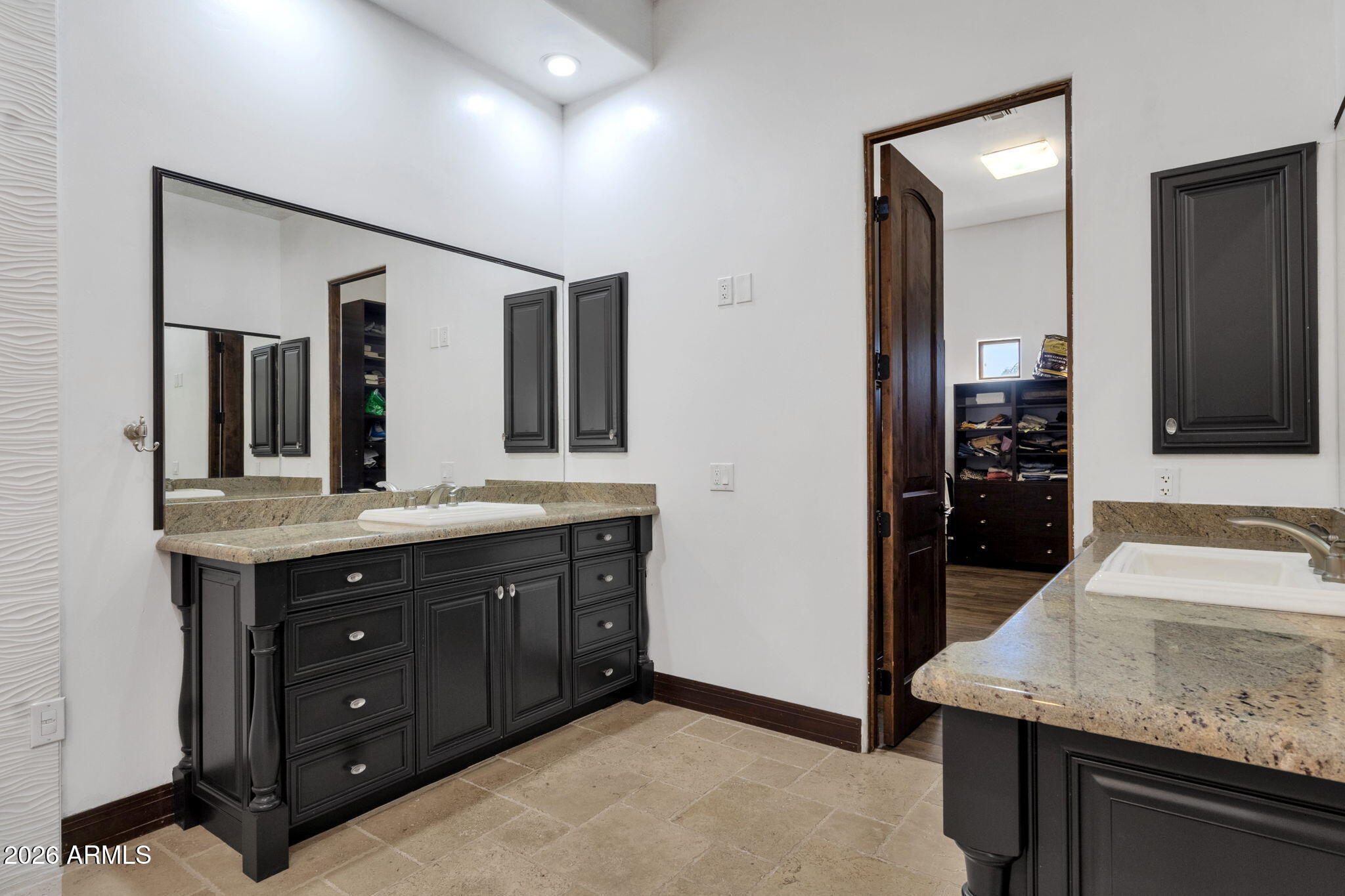 7320 E SWEETWATER Avenue