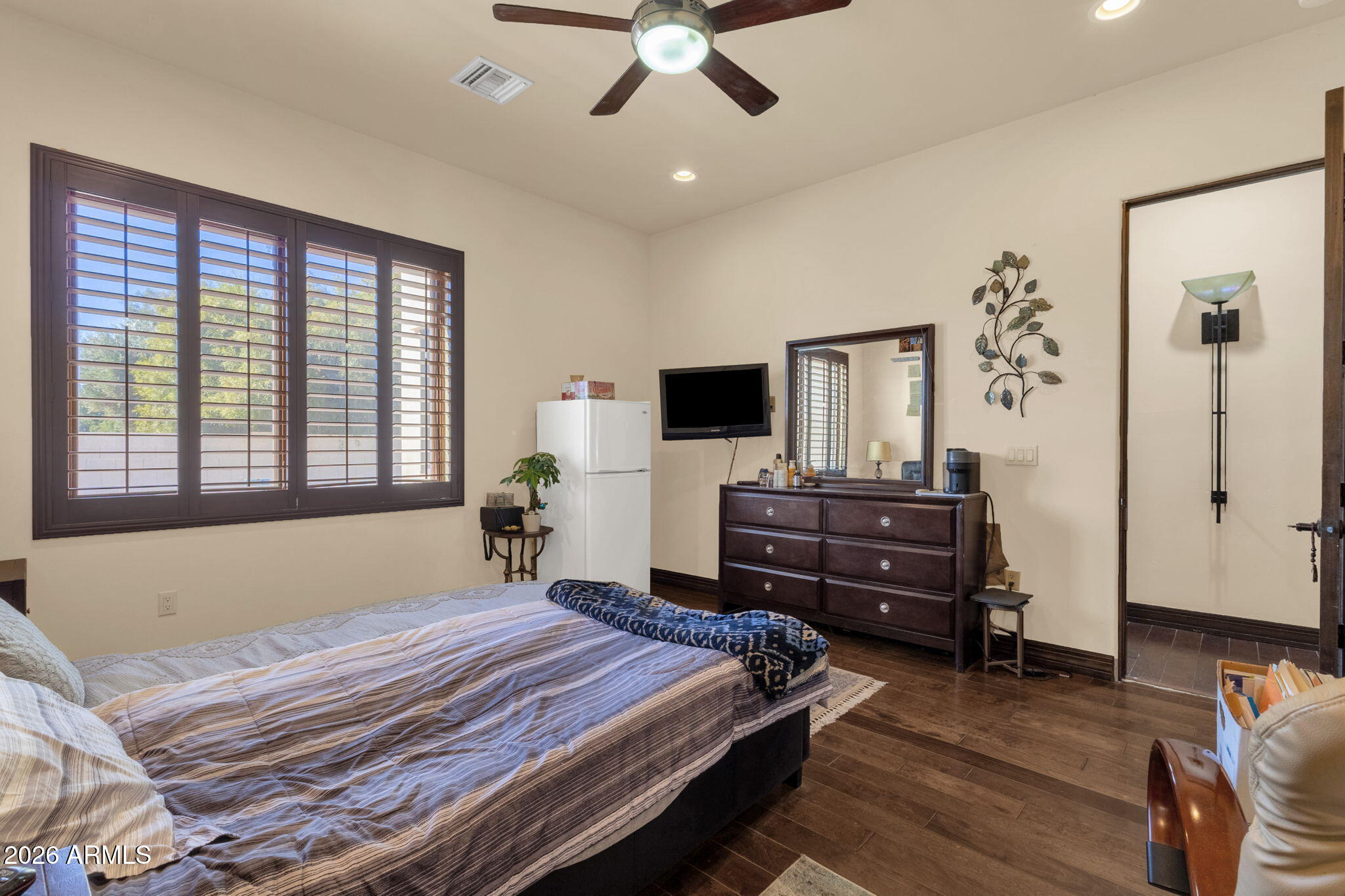 7320 E SWEETWATER Avenue