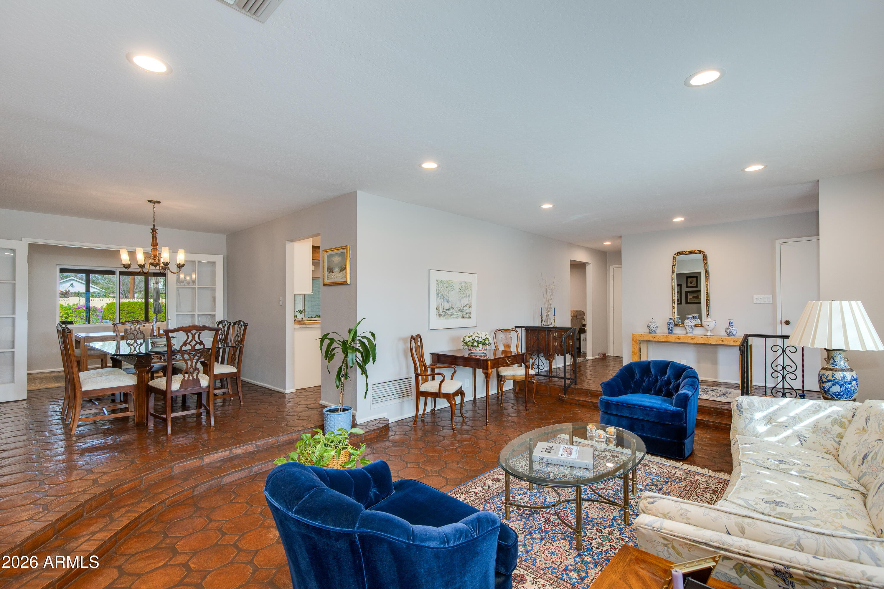 6446 E CALLE DEL MEDIA