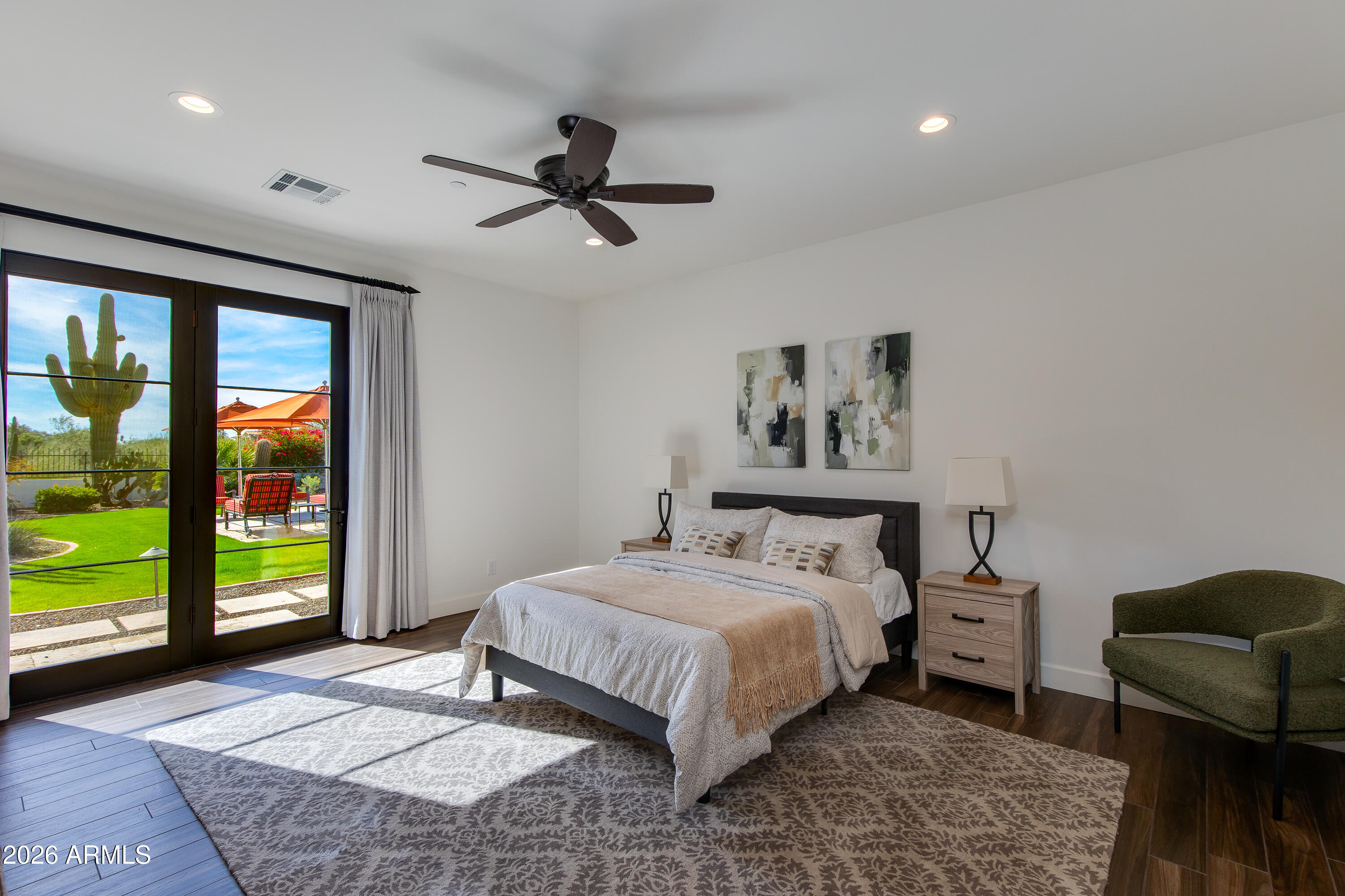 4529 E MADEROS DEL CUENTA Drive