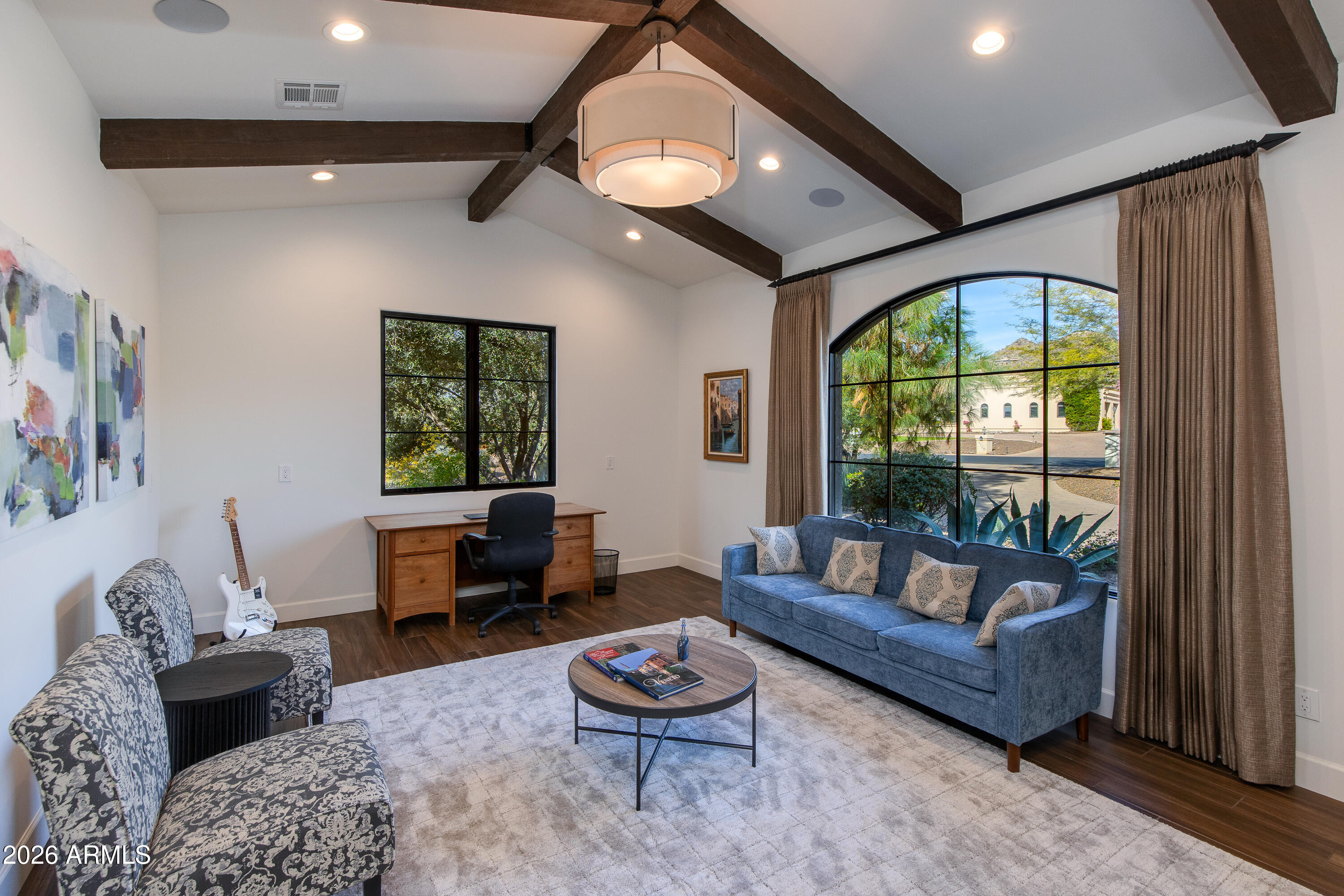 4529 E MADEROS DEL CUENTA Drive