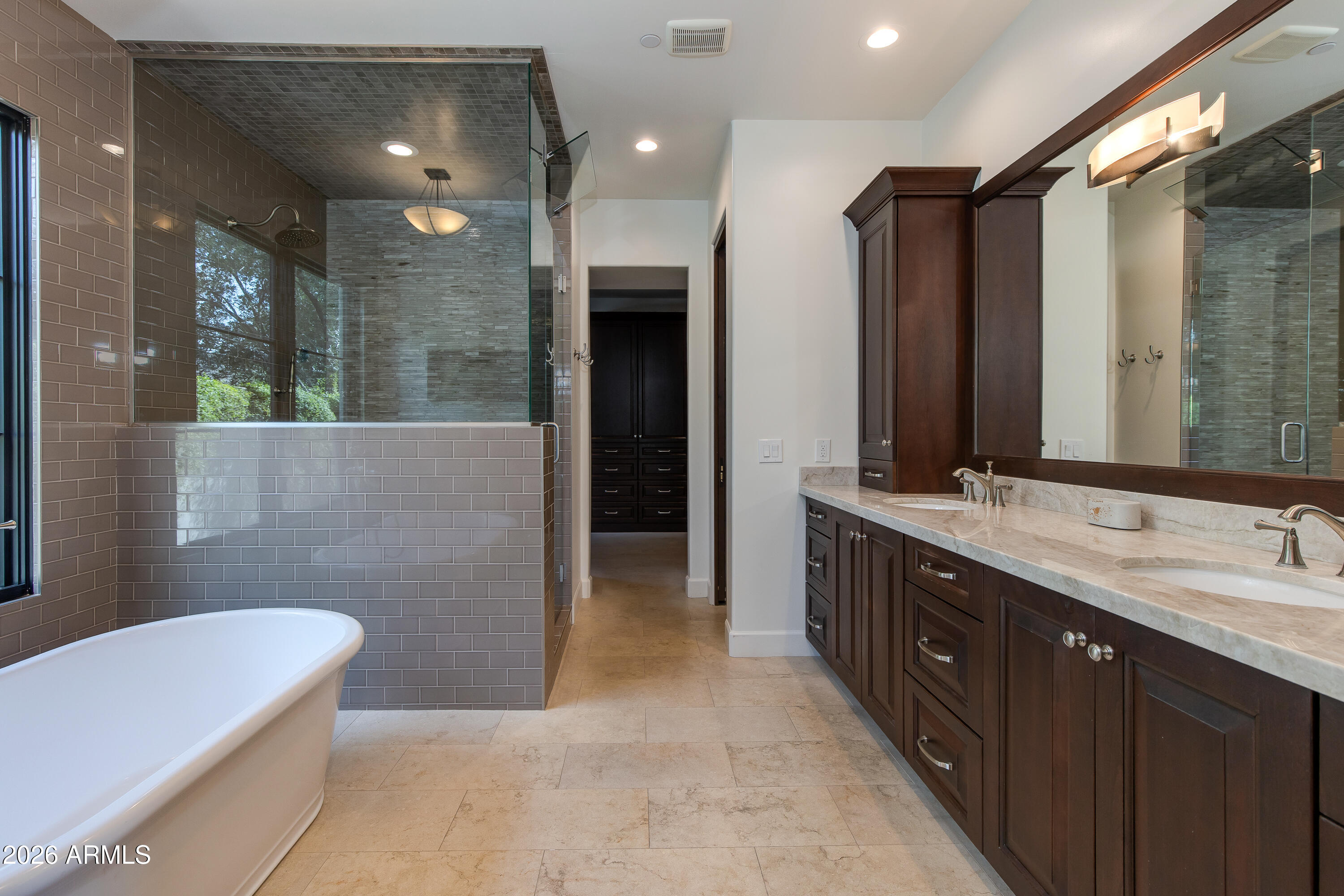 4529 E MADEROS DEL CUENTA Drive