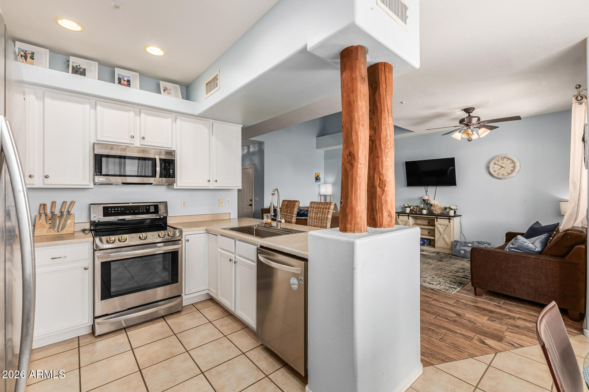 13847 N HAMILTON Drive 102